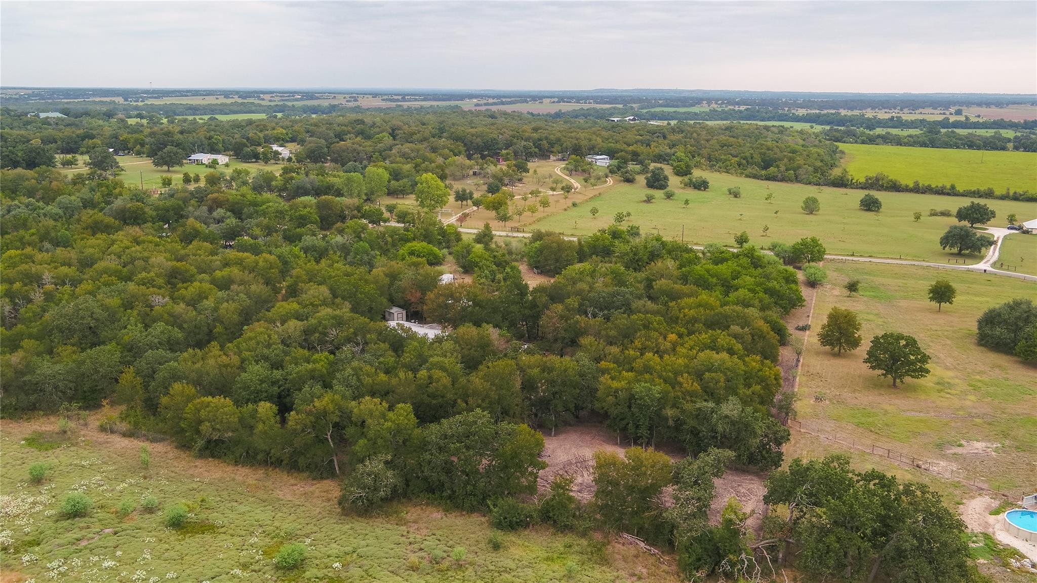 2348 County Road 404 Loop, Bartlett, TX 76511