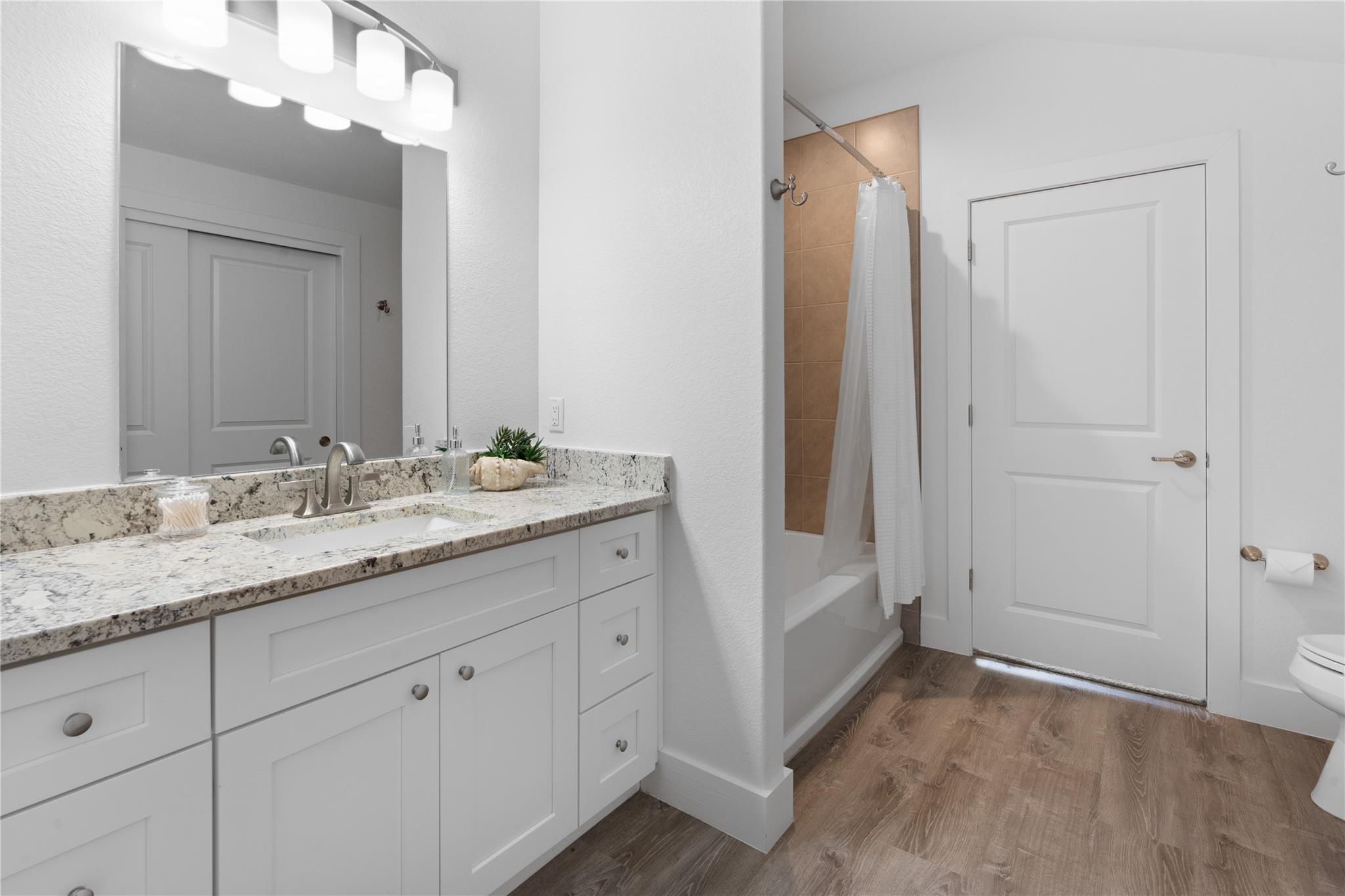 21203 Kiowa Cv, Lago Vista, TX 78645