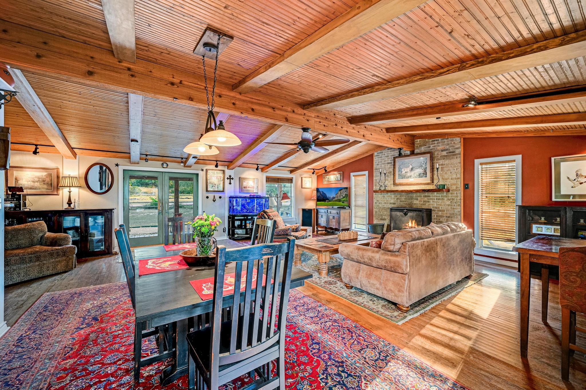 2101 Lone Man Mountain Rd, Wimberley, TX 78676