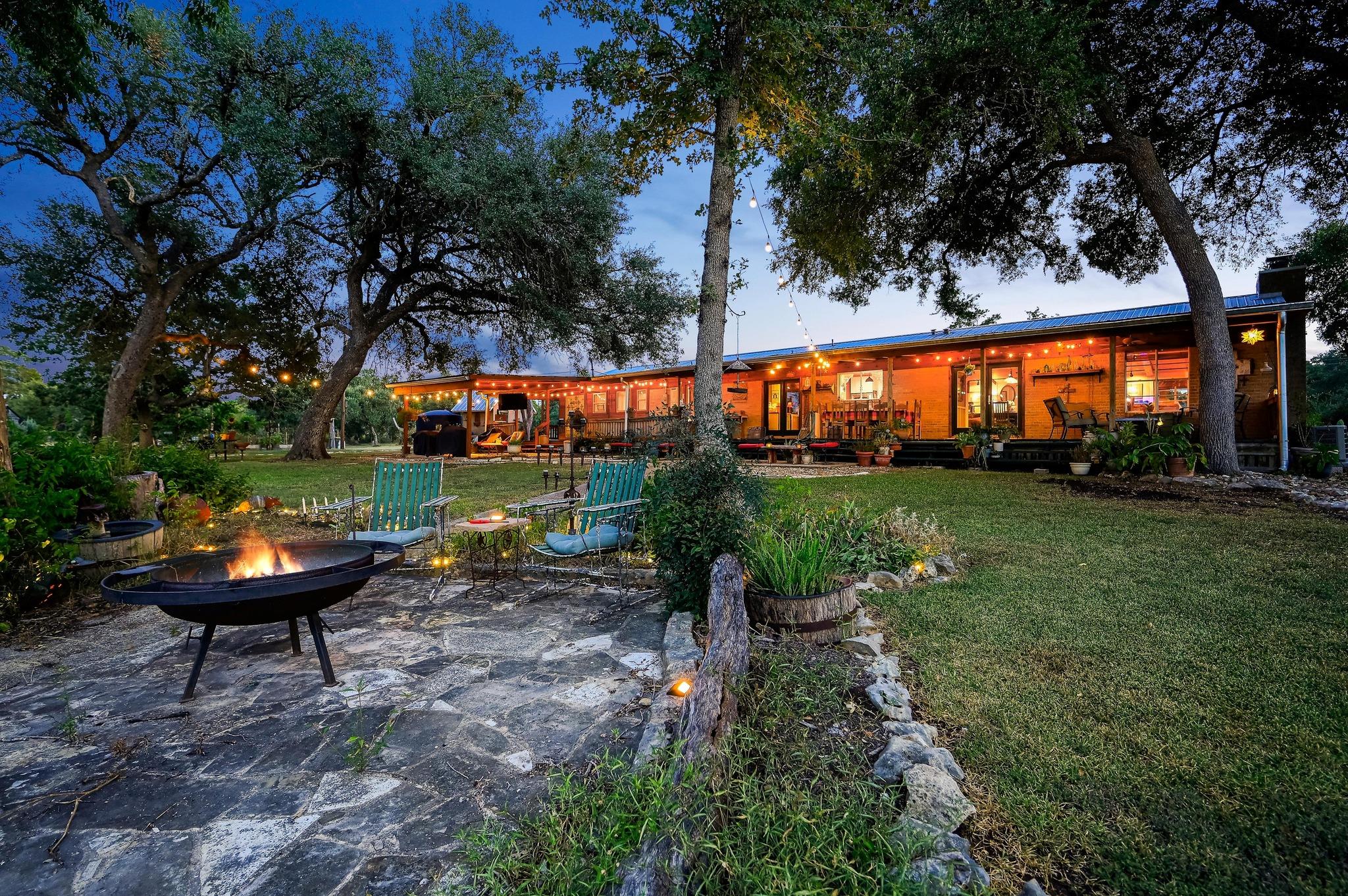 2101 Lone Man Mountain Rd, Wimberley, TX 78676