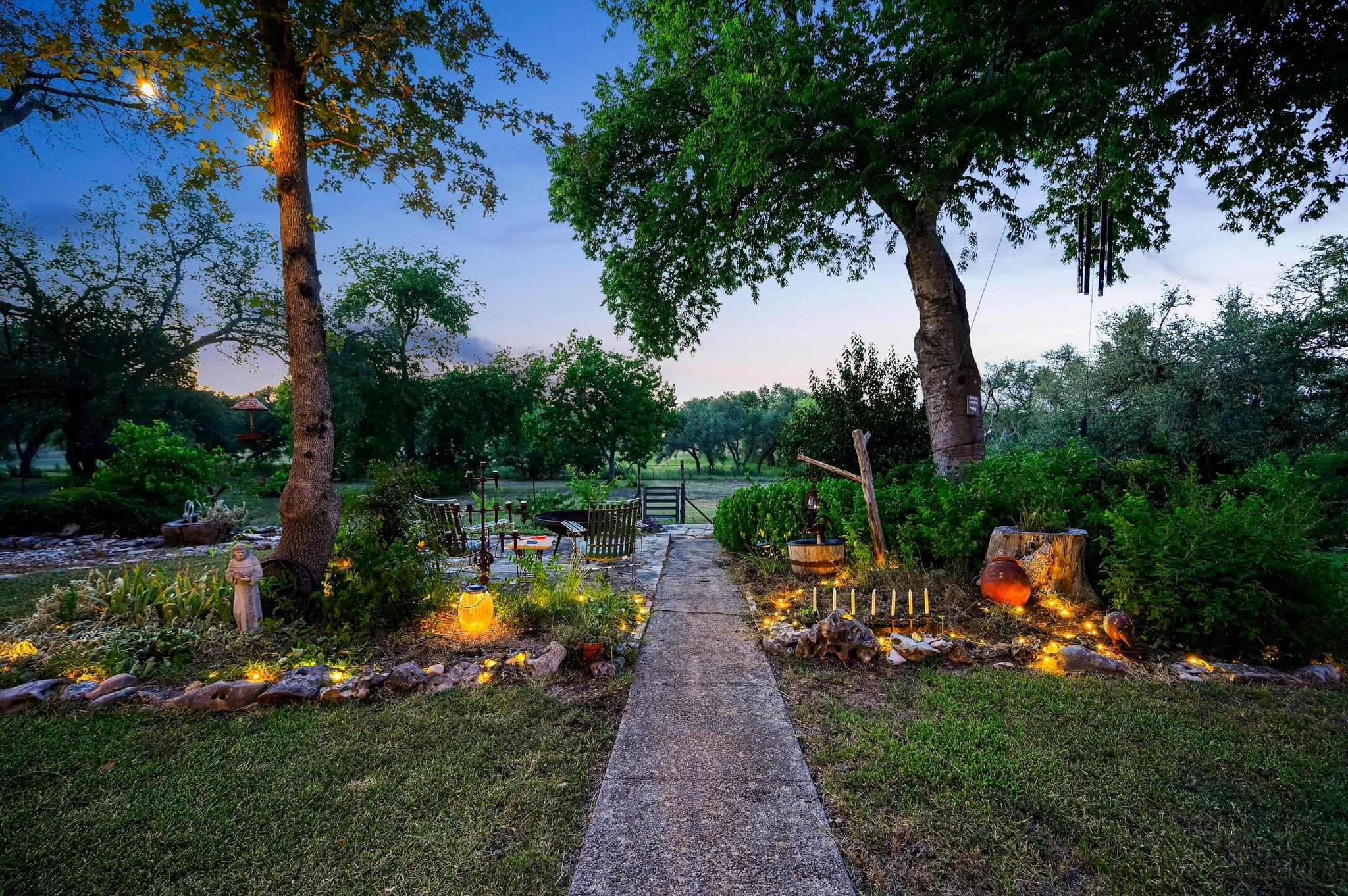 2101 Lone Man Mountain Rd, Wimberley, TX 78676