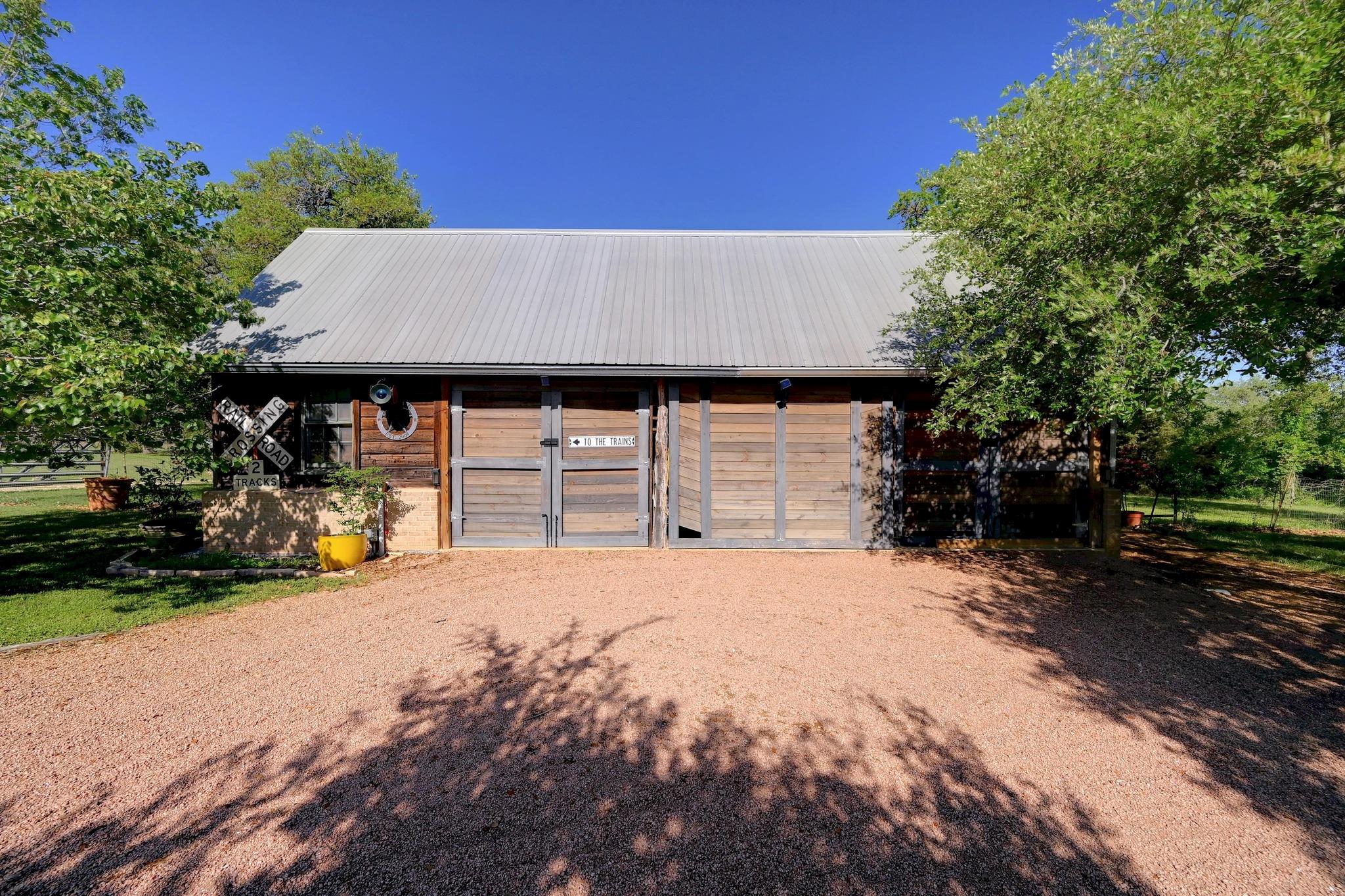 2101 Lone Man Mountain Rd, Wimberley, TX 78676