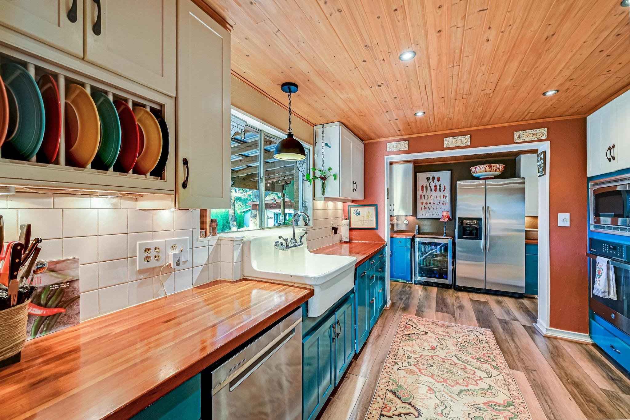 2101 Lone Man Mountain Rd, Wimberley, TX 78676