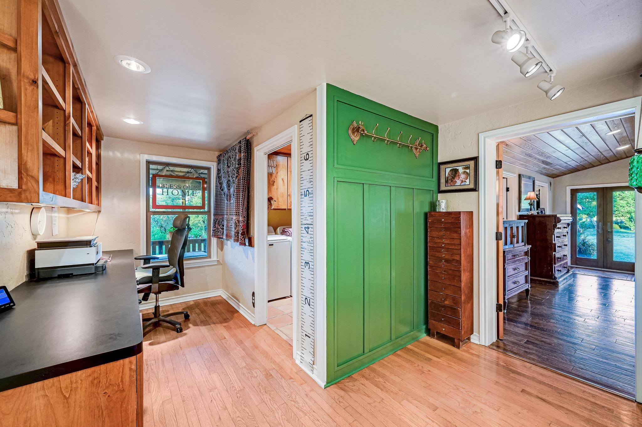 2101 Lone Man Mountain Rd, Wimberley, TX 78676