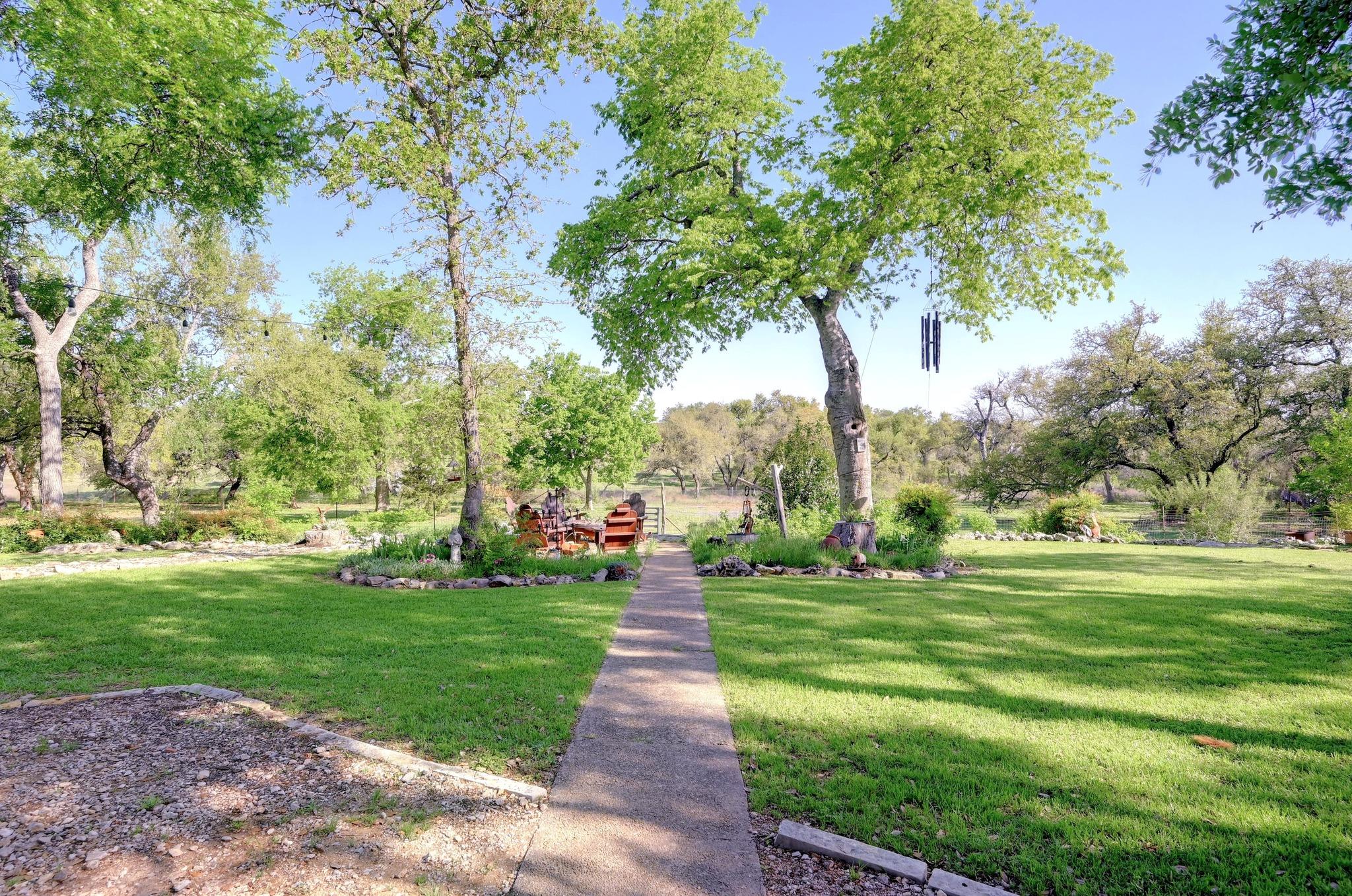 2101 Lone Man Mountain Rd, Wimberley, TX 78676