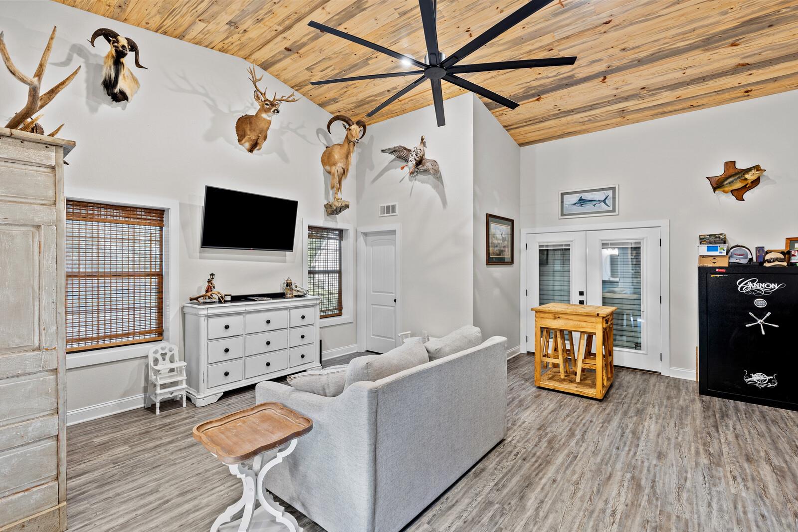 428 12th St, Valley Mills, TX 76689