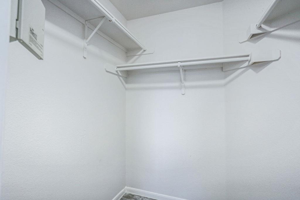 215 Estate Dr, Hutto, TX 78634