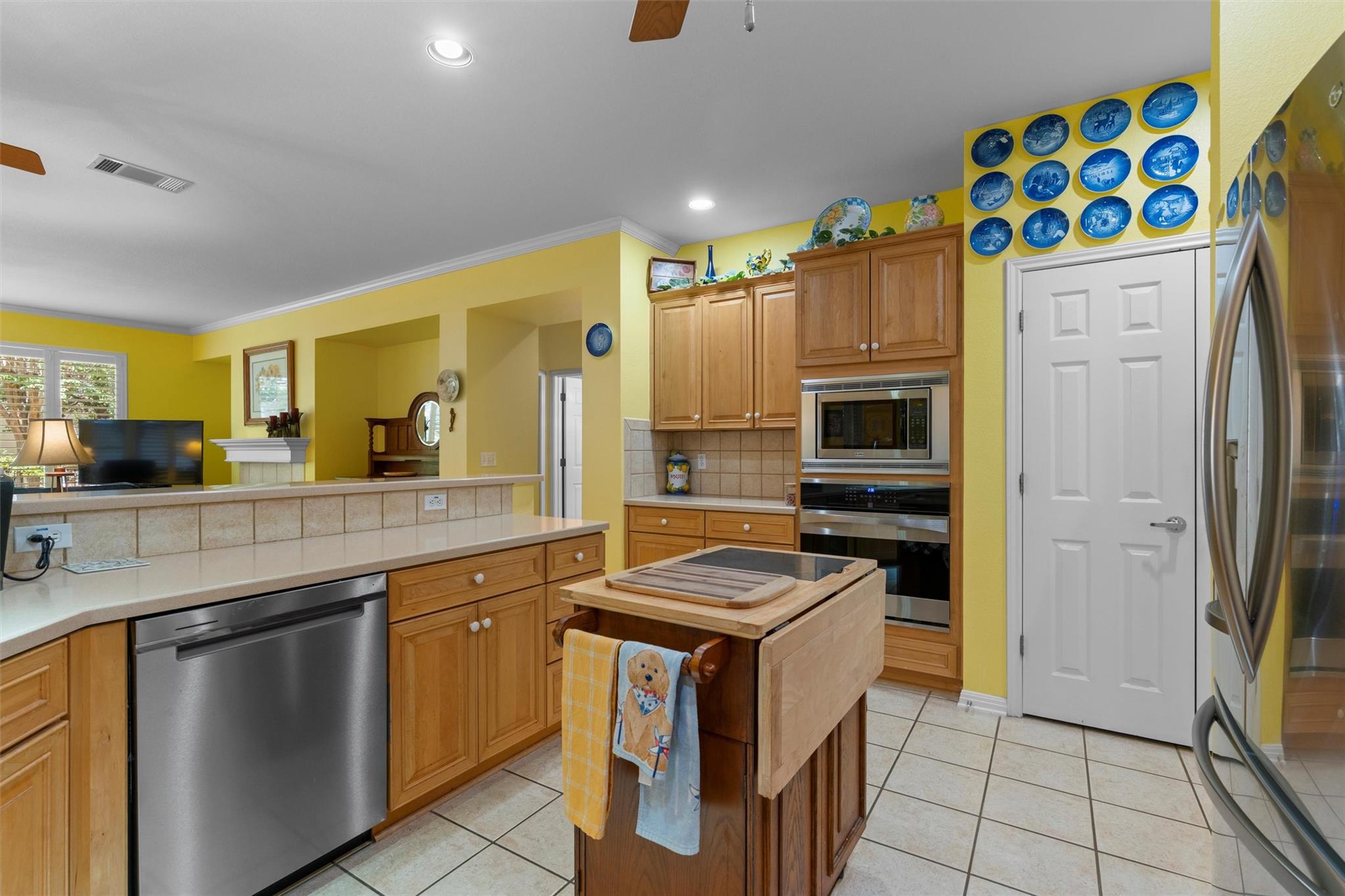 130 Great Frontier Dr, Georgetown, TX 78633