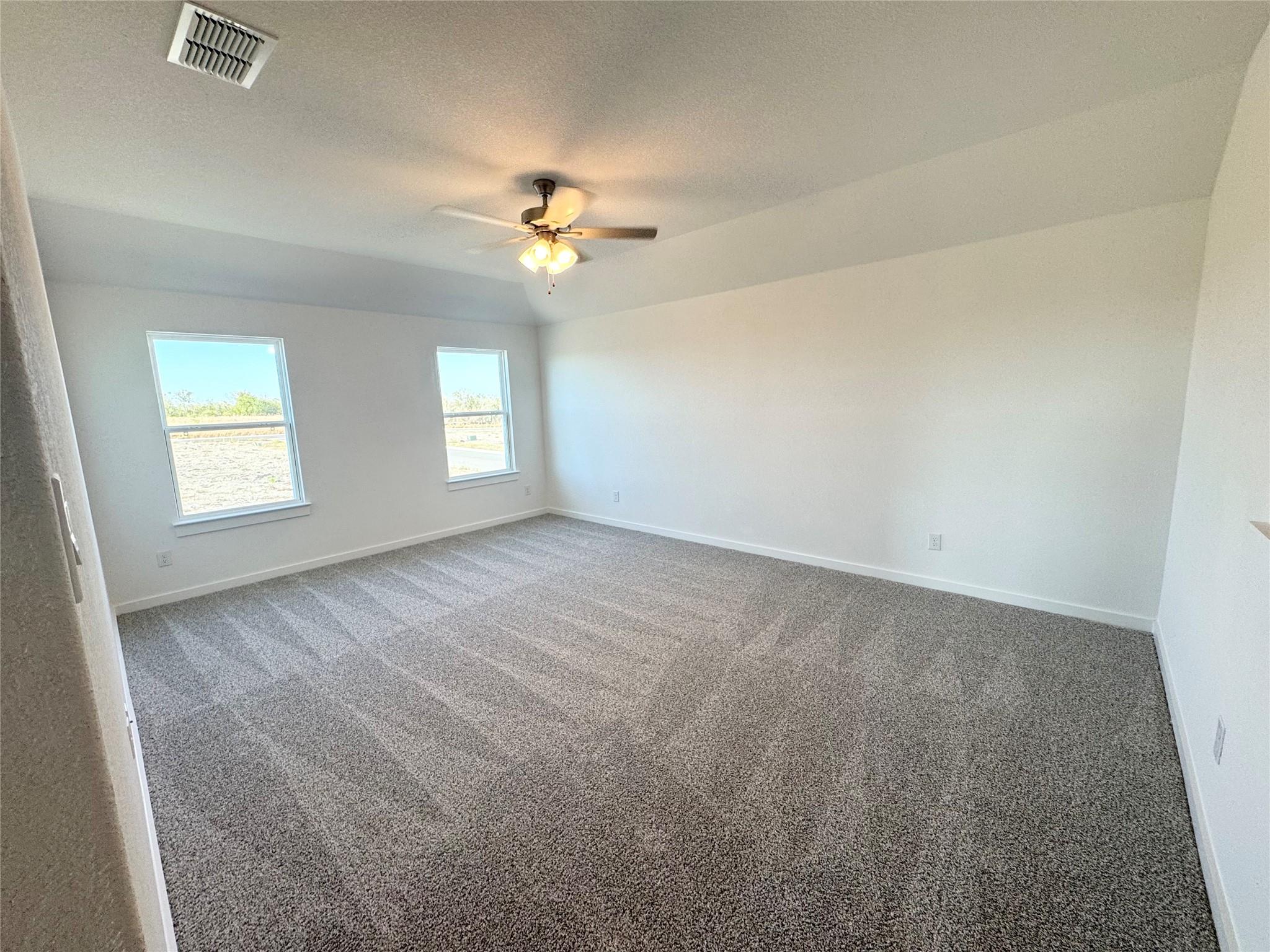 128 Hazy View Rd, San Marcos, TX 78666