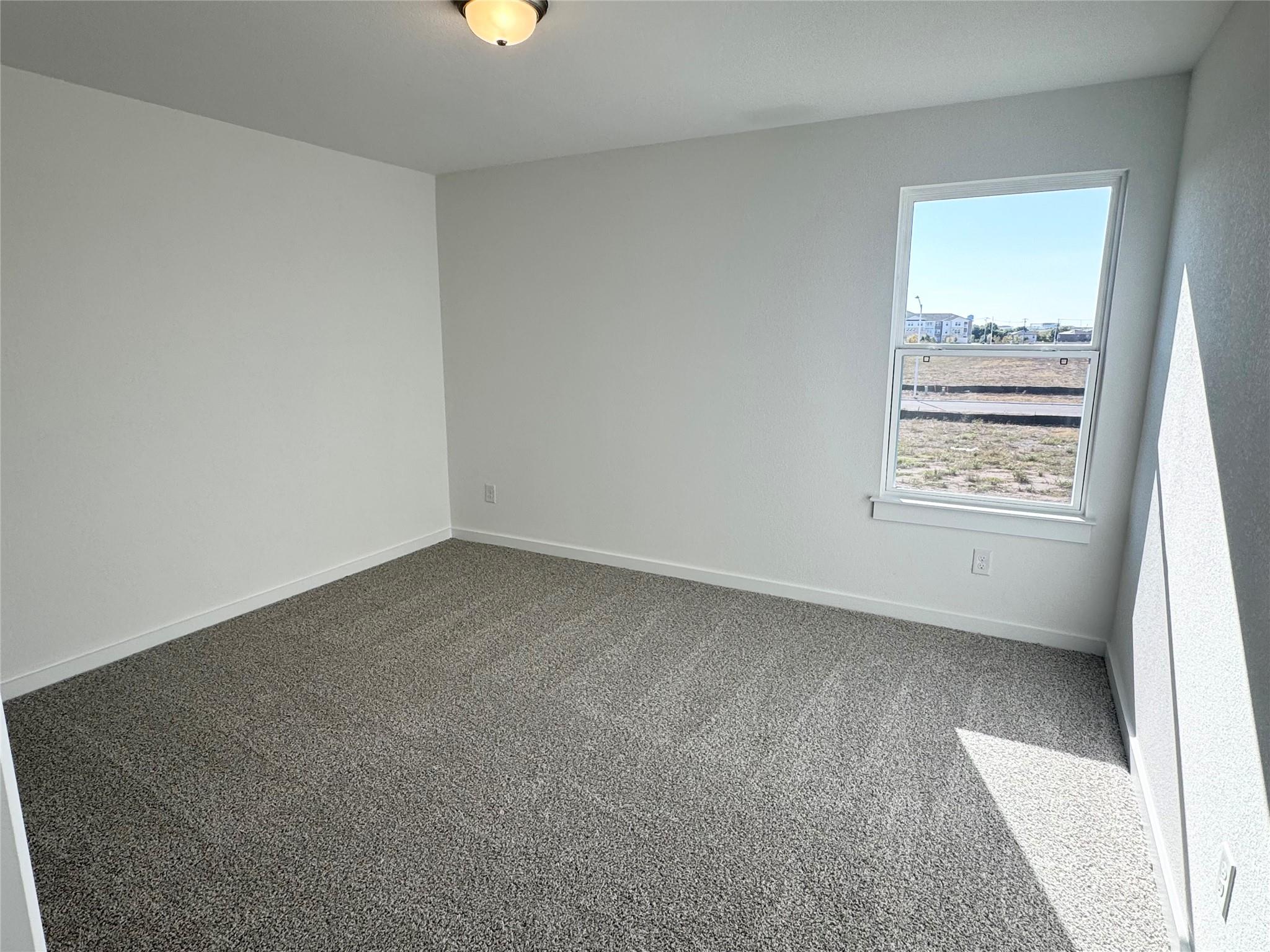 128 Hazy View Rd, San Marcos, TX 78666