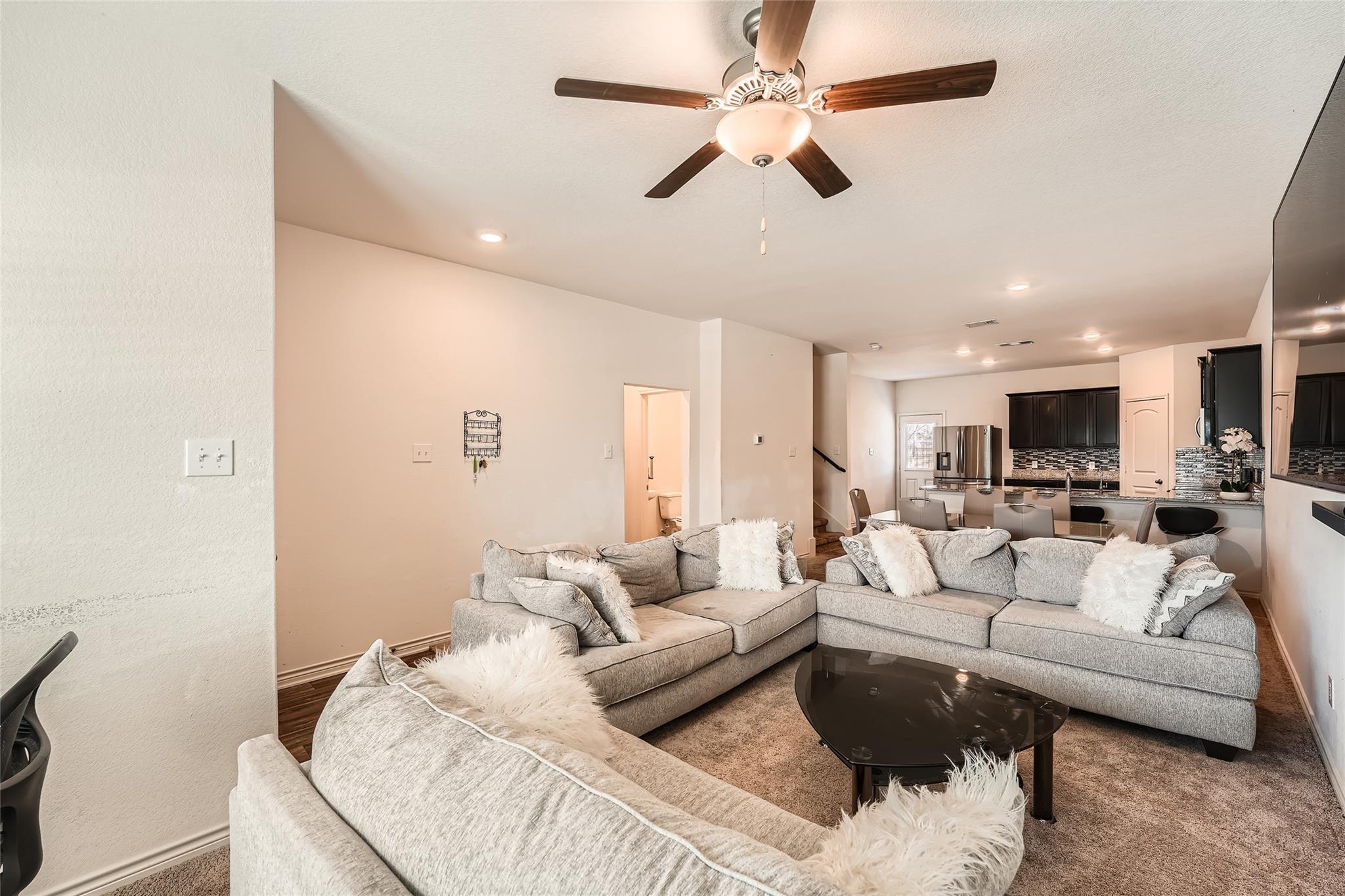 14513 Prairie Sod Ln, Elgin, TX 78621