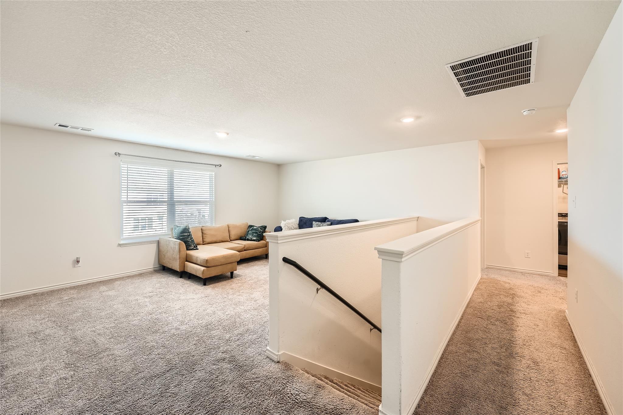 14513 Prairie Sod Ln, Elgin, TX 78621