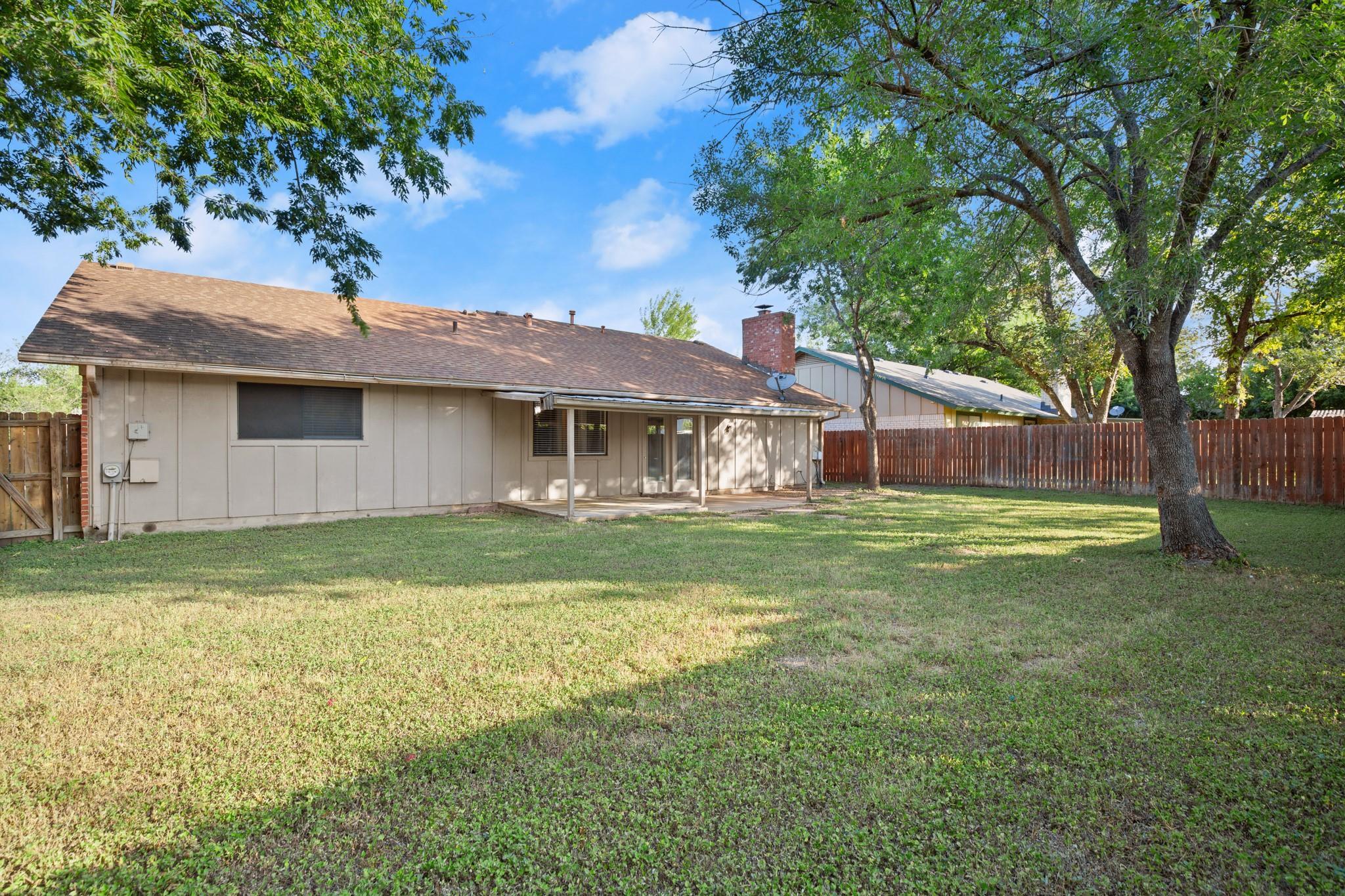 10703 PARKFIELD Dr, Austin, TX 78758