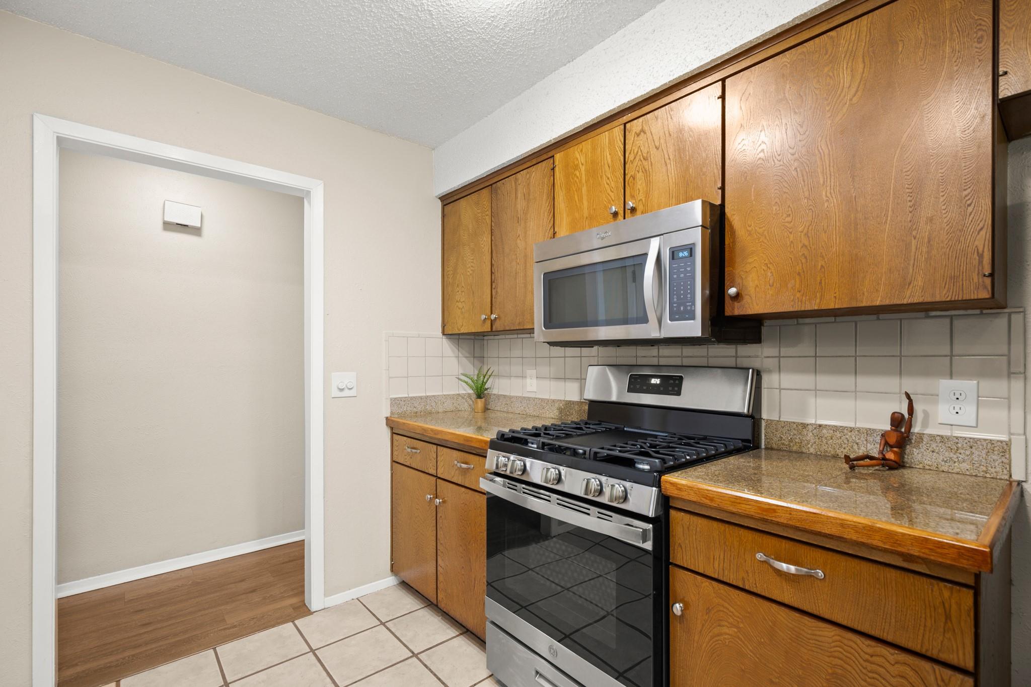 10703 PARKFIELD Dr, Austin, TX 78758