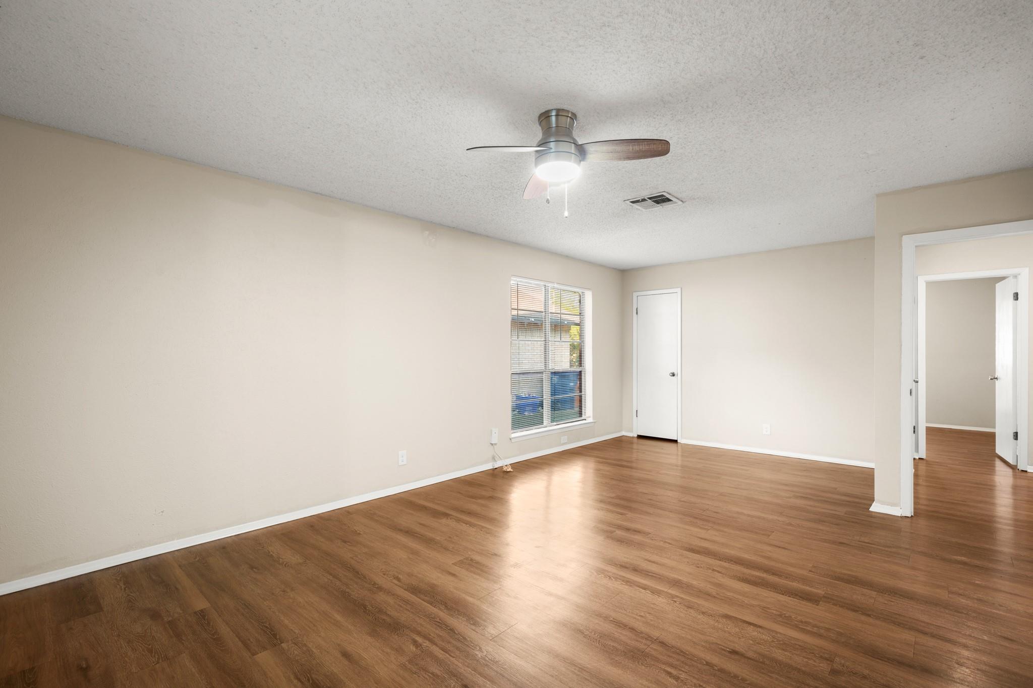 10703 PARKFIELD Dr, Austin, TX 78758