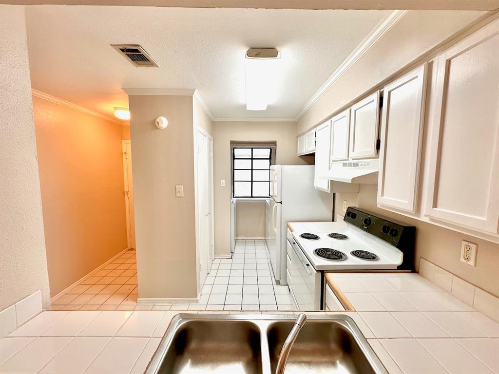 2215 Post Rd # 1010, Austin, TX 78704