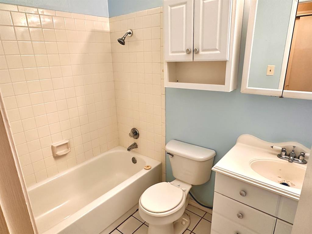 2215 Post Rd # 1010, Austin, TX 78704