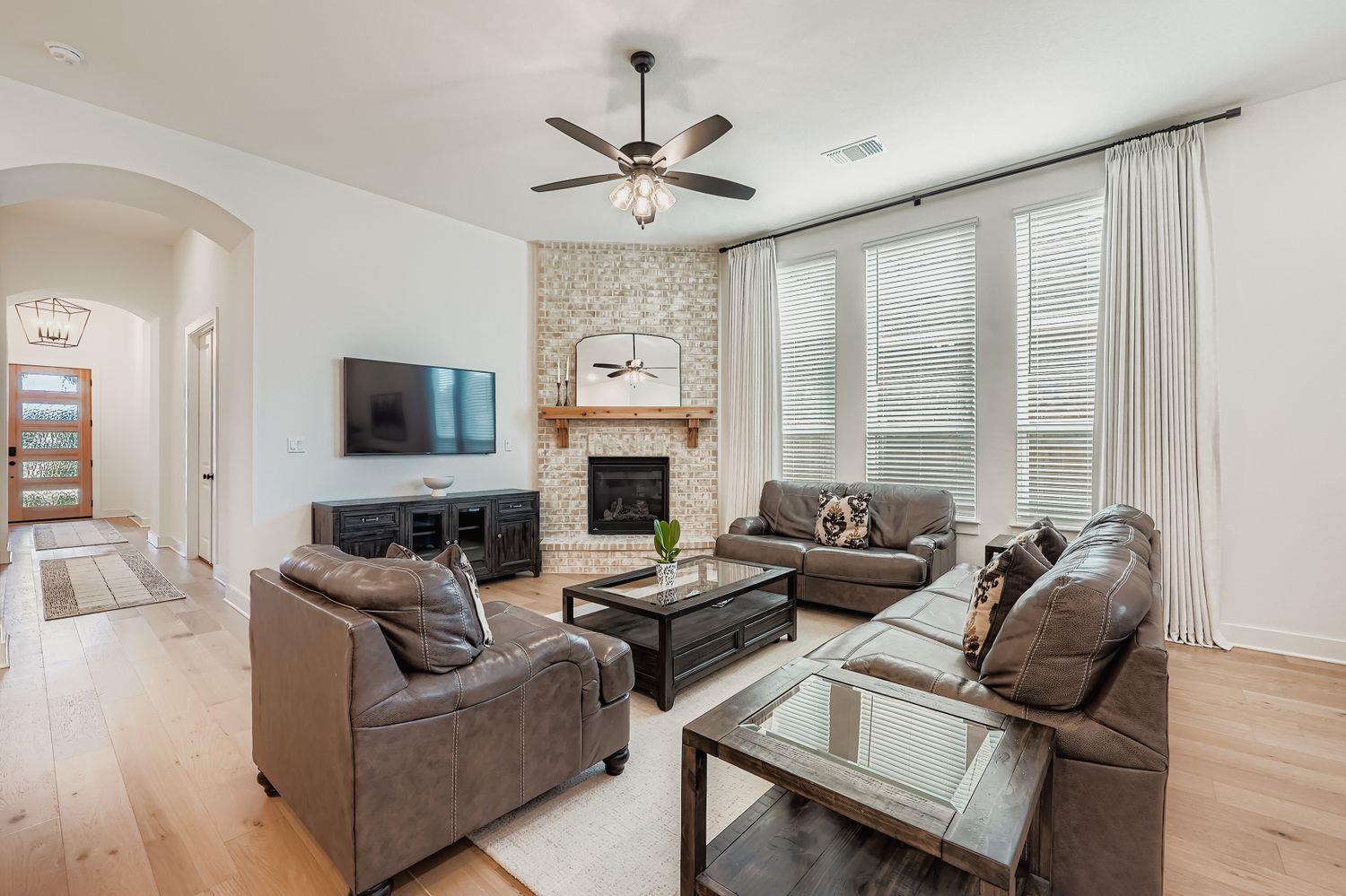 210 Bald Eagle Ln, Kyle, TX 78640