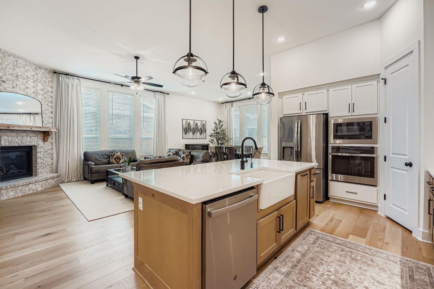 210 Bald Eagle Ln, Kyle, TX 78640