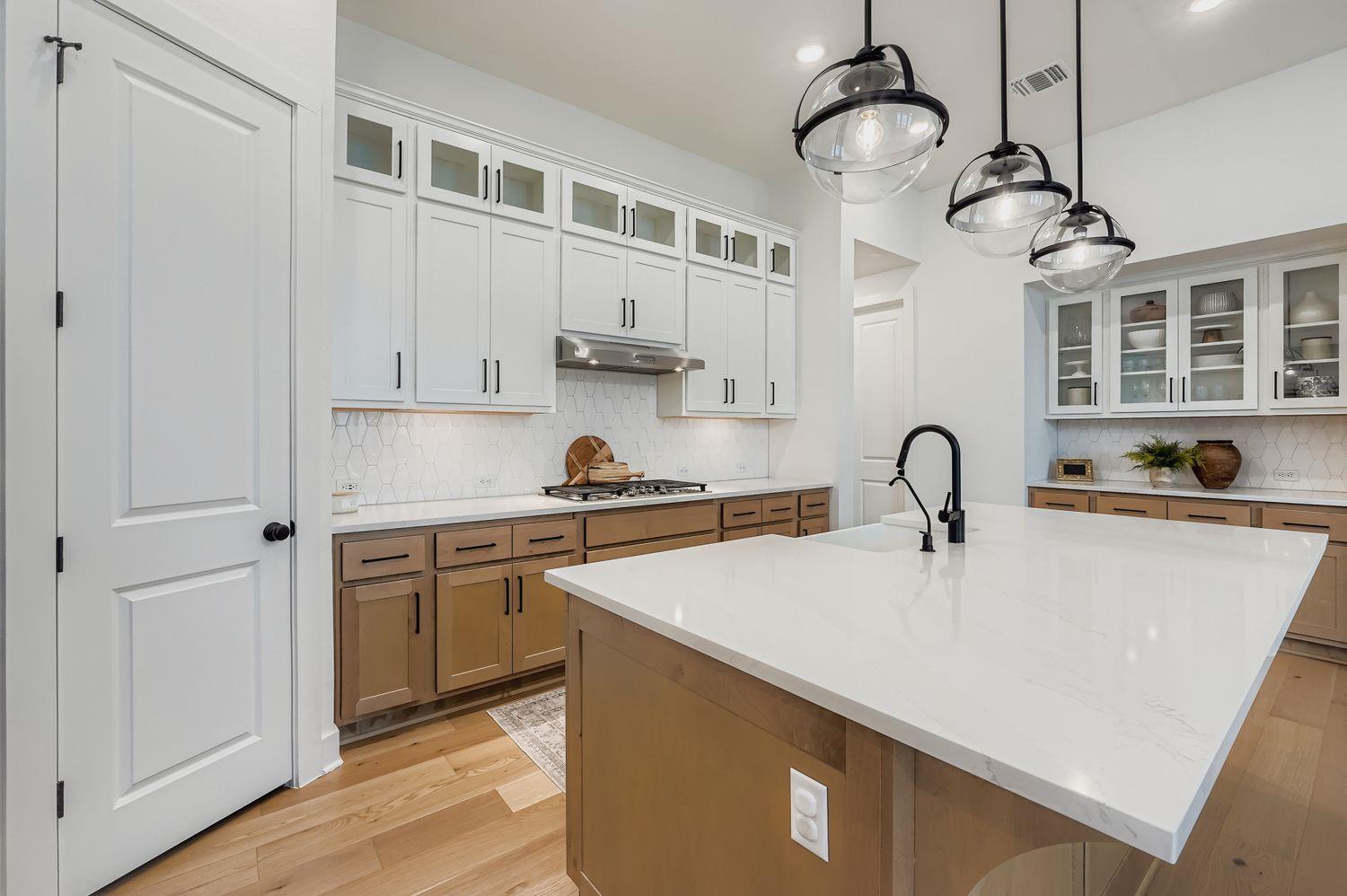 210 Bald Eagle Ln, Kyle, TX 78640