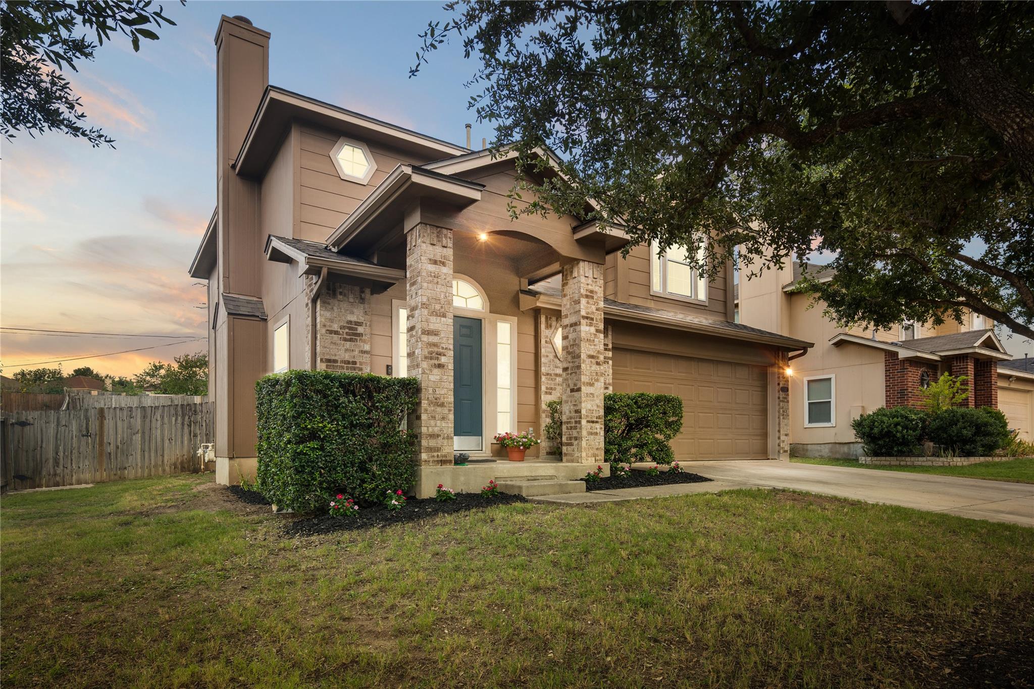 104 Toby Trl, Hutto, TX 78634