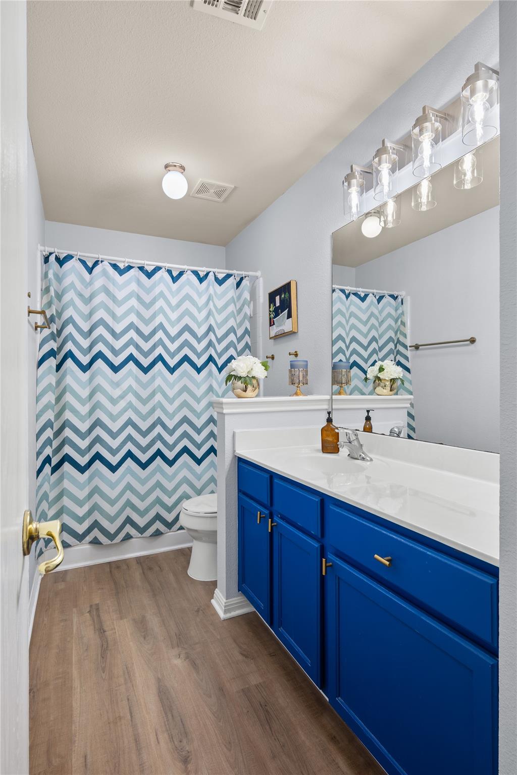 104 Toby Trl, Hutto, TX 78634