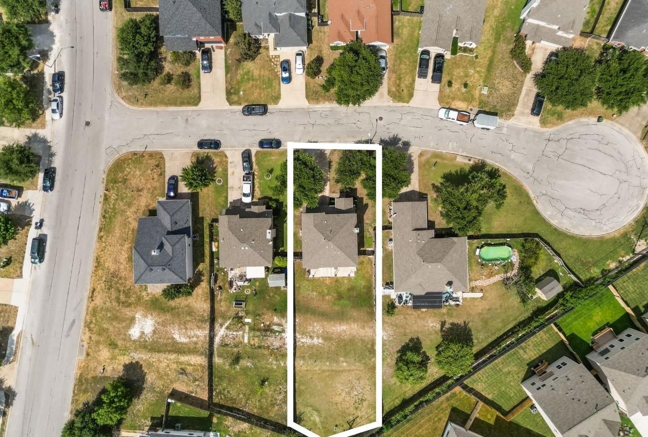 104 Toby Trl, Hutto, TX 78634