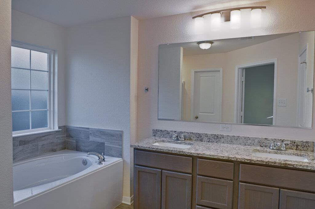 3027 Dade Loop, Temple, TX 76504