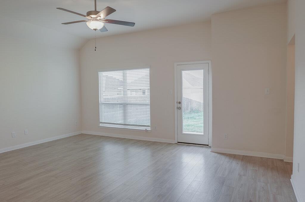 3027 Dade Loop, Temple, TX 76504