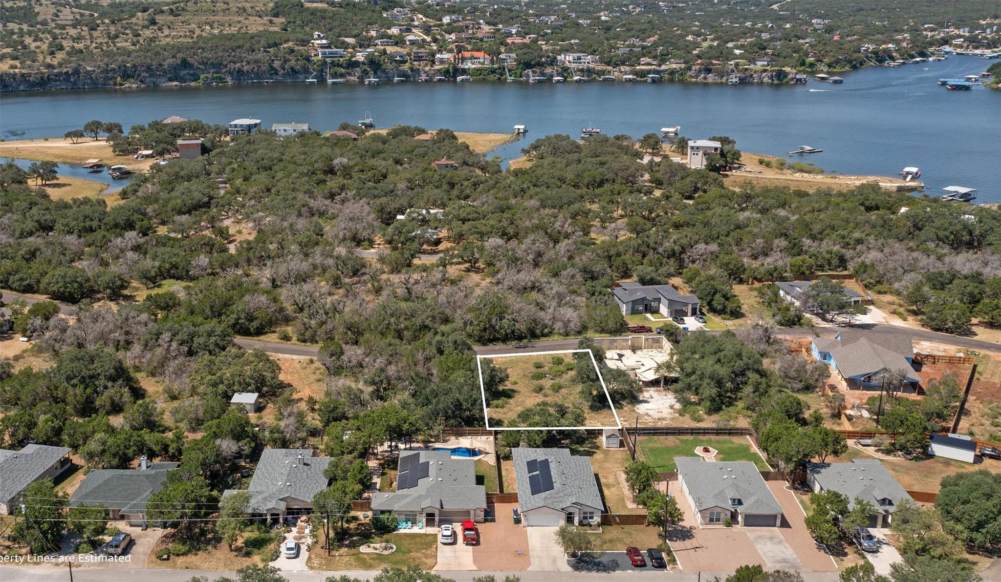 21800 Cardinal Ave, Lago Vista, TX 78645