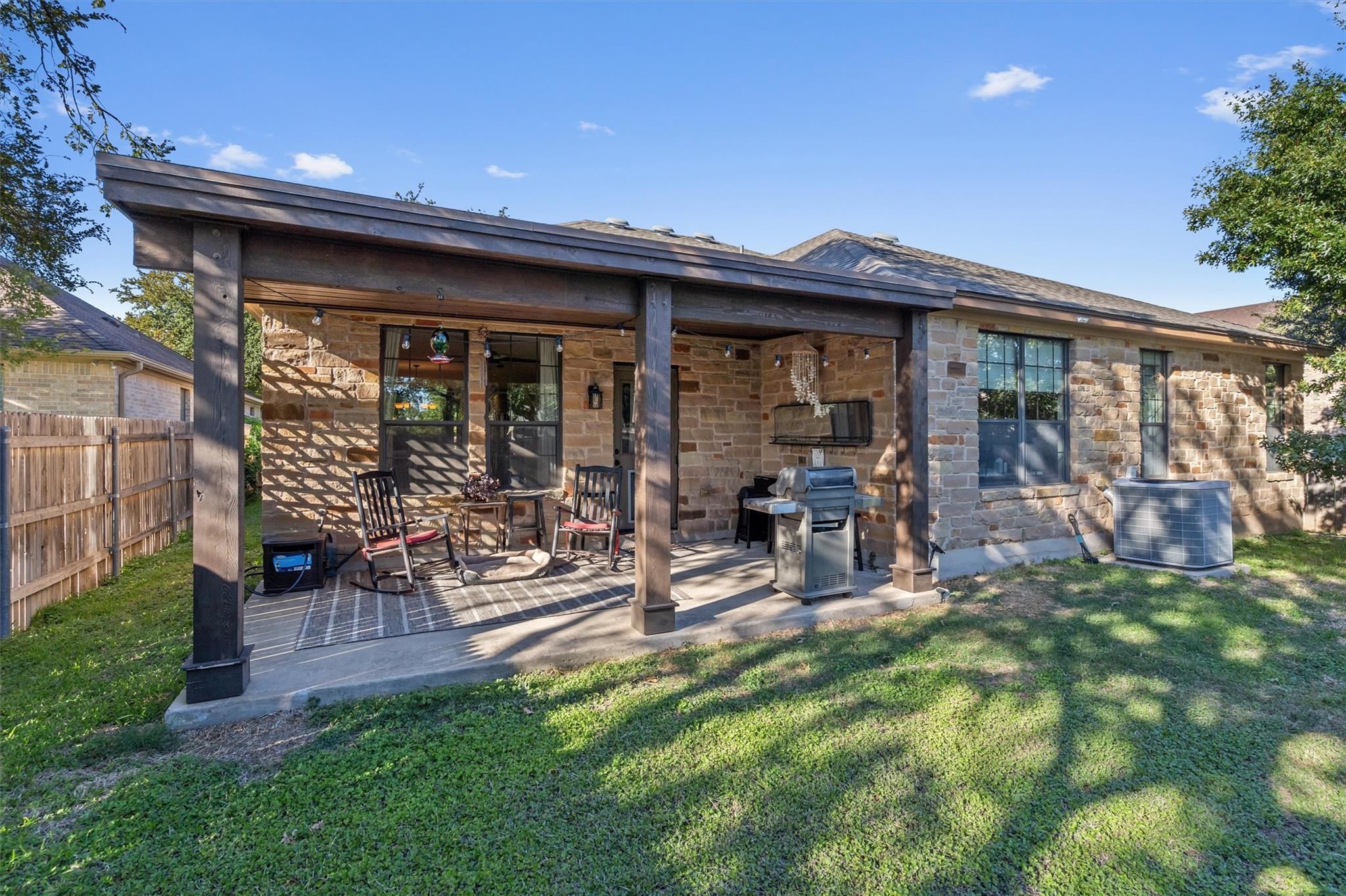 2306 McKendrick Dr, Cedar Park, TX 78613