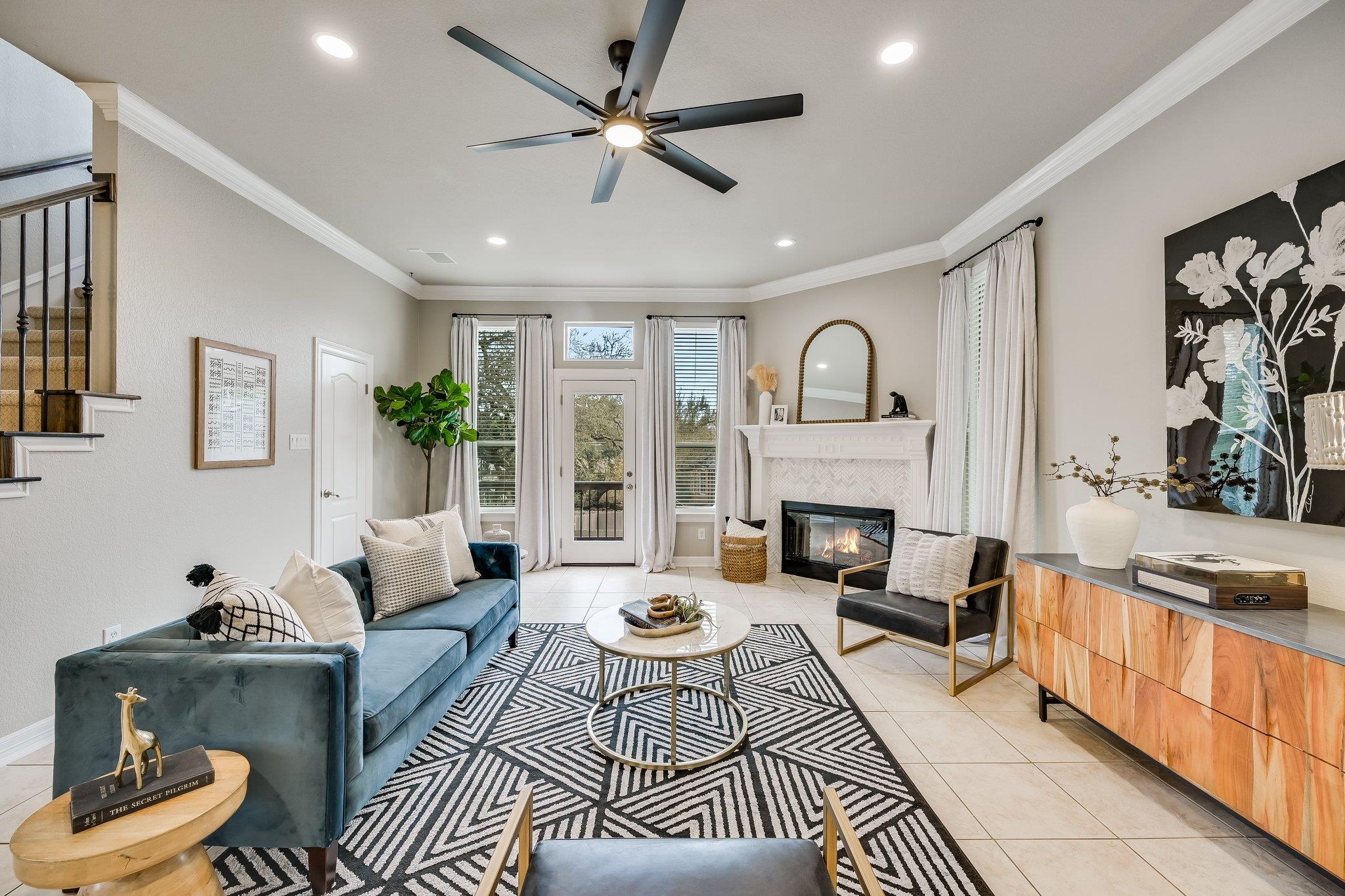 10129 Planters Woods Dr, Austin, TX 78730