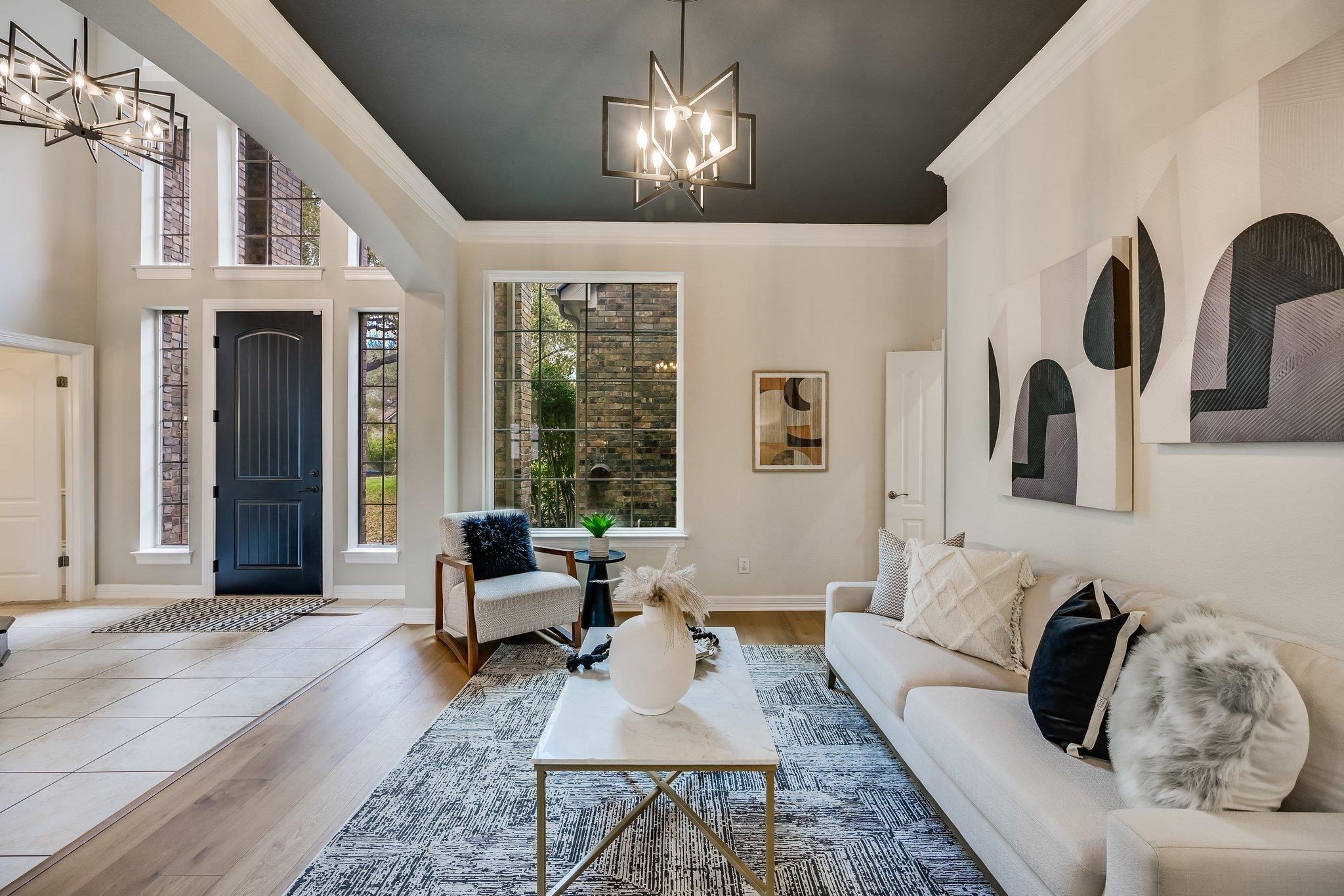 10129 Planters Woods Dr, Austin, TX 78730