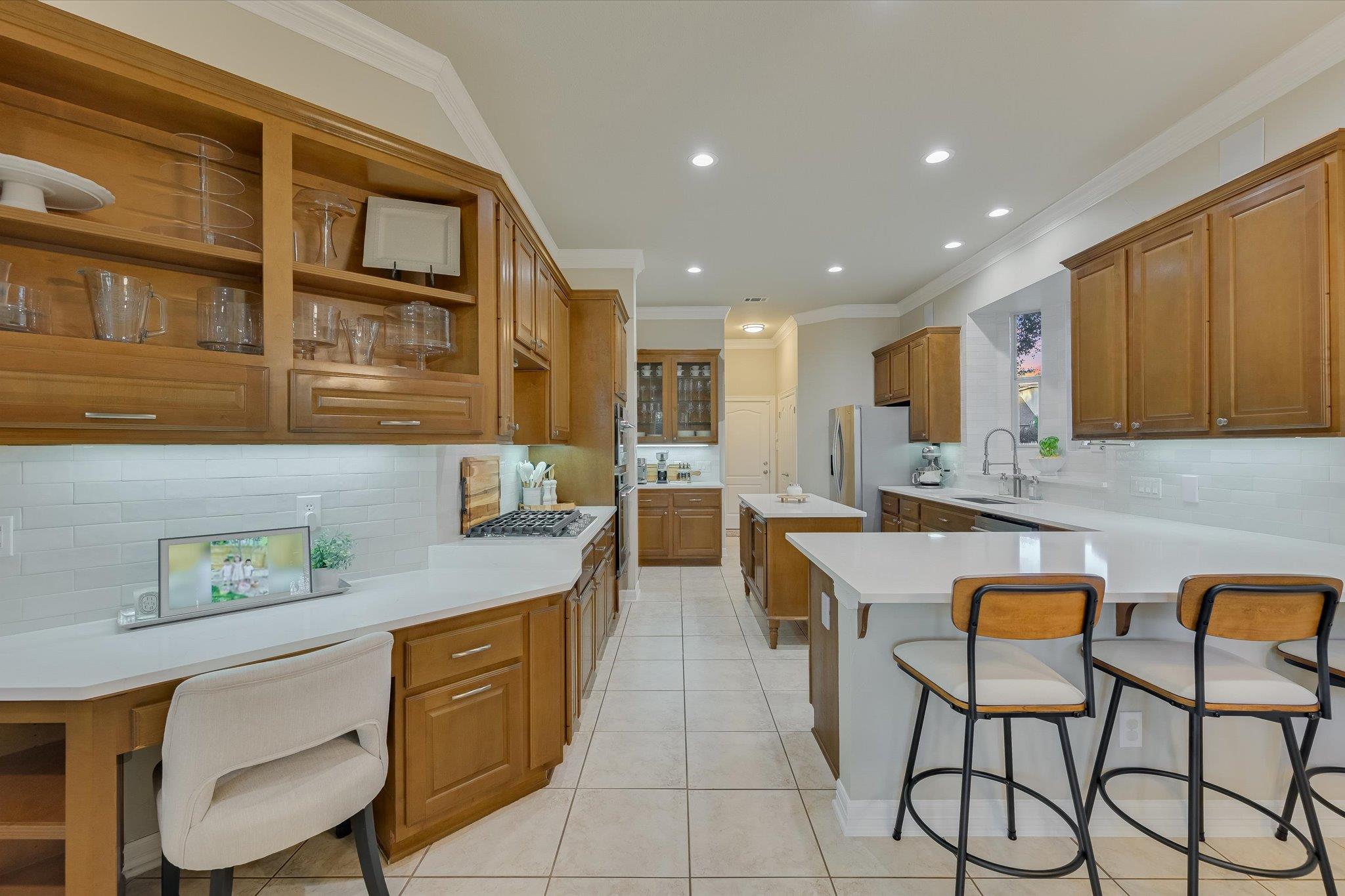 10129 Planters Woods Dr, Austin, TX 78730