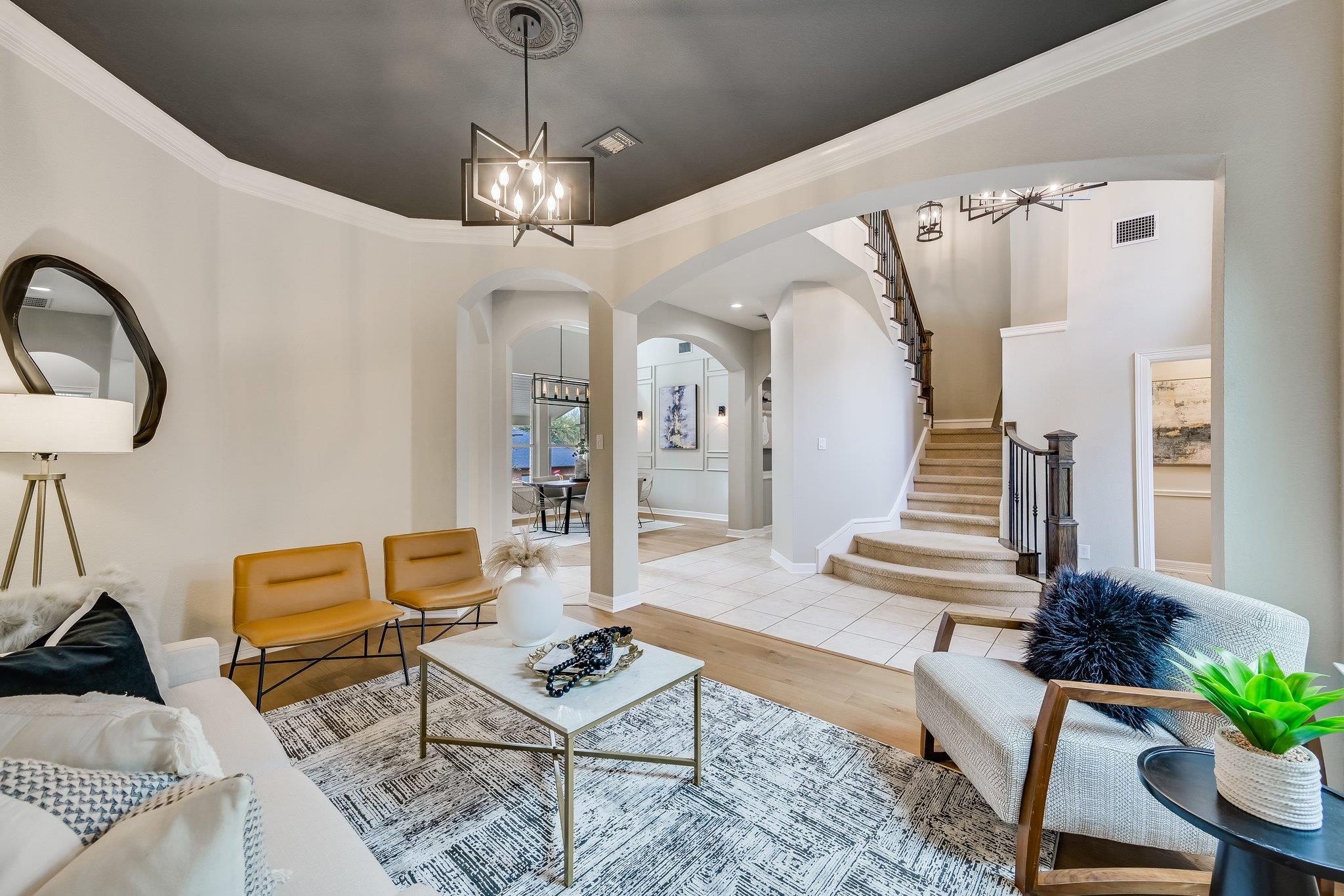 10129 Planters Woods Dr, Austin, TX 78730