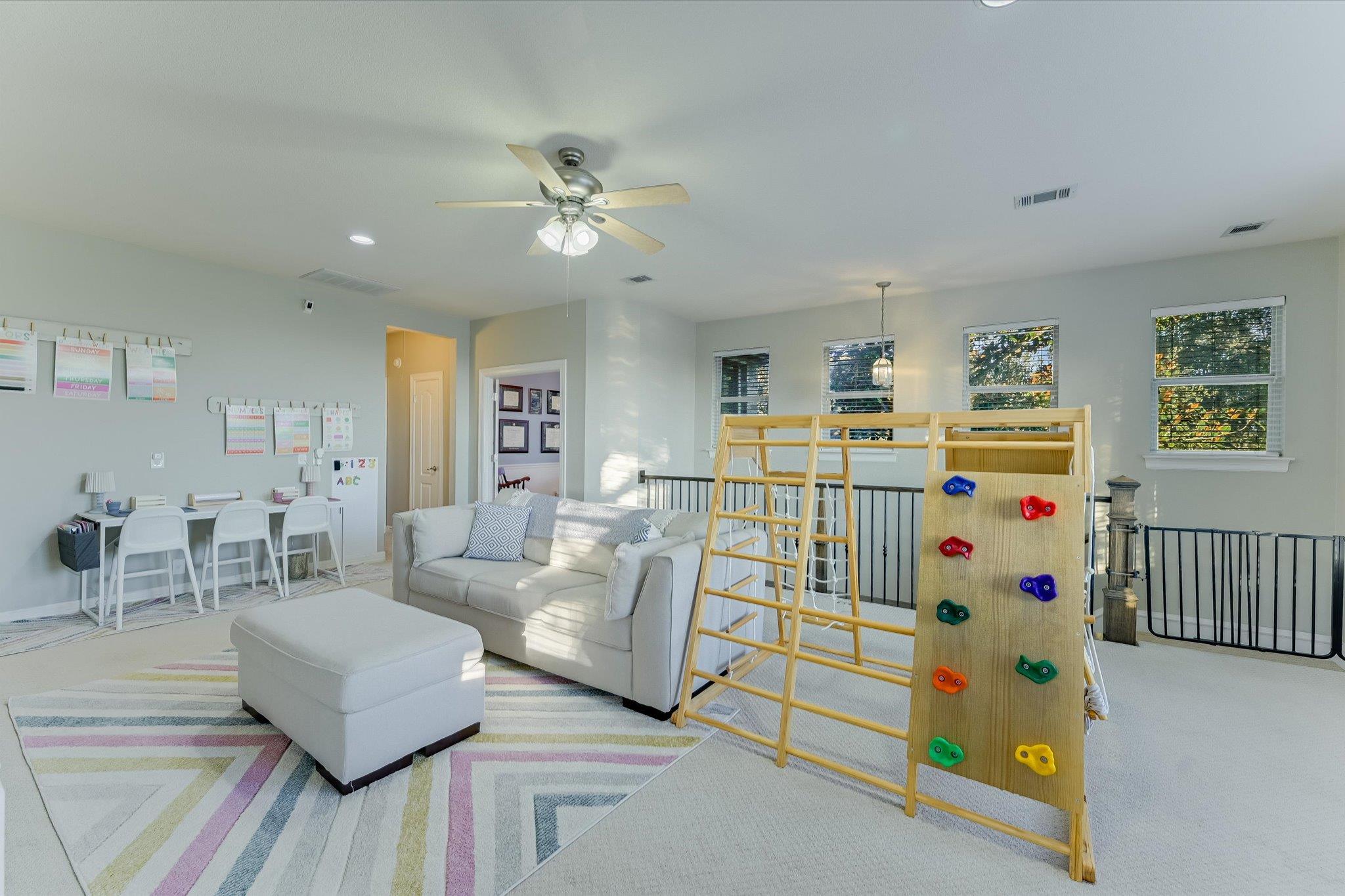 10129 Planters Woods Dr, Austin, TX 78730