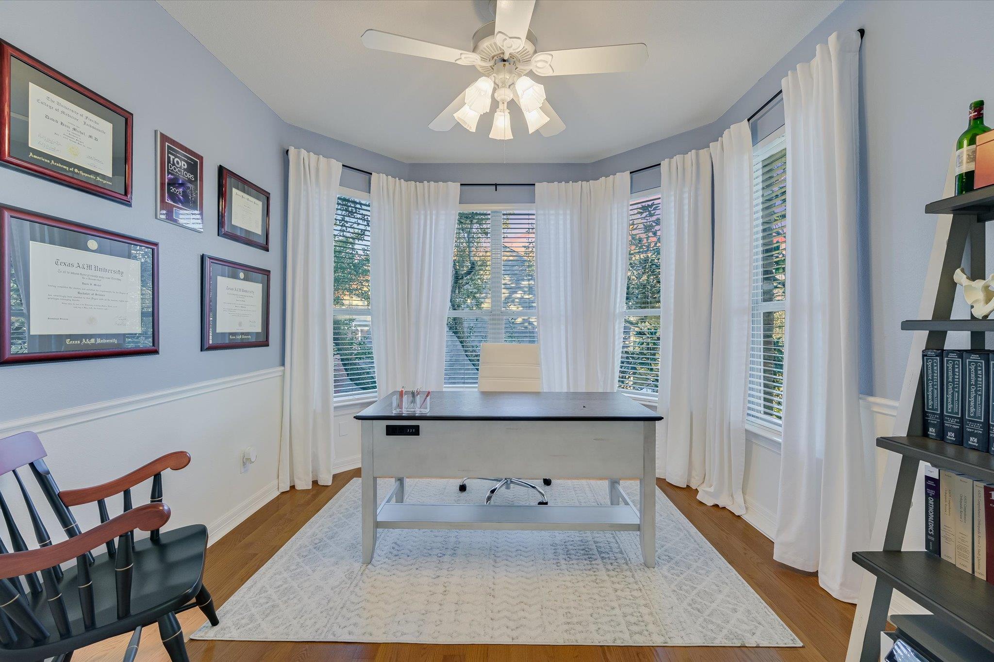 10129 Planters Woods Dr, Austin, TX 78730