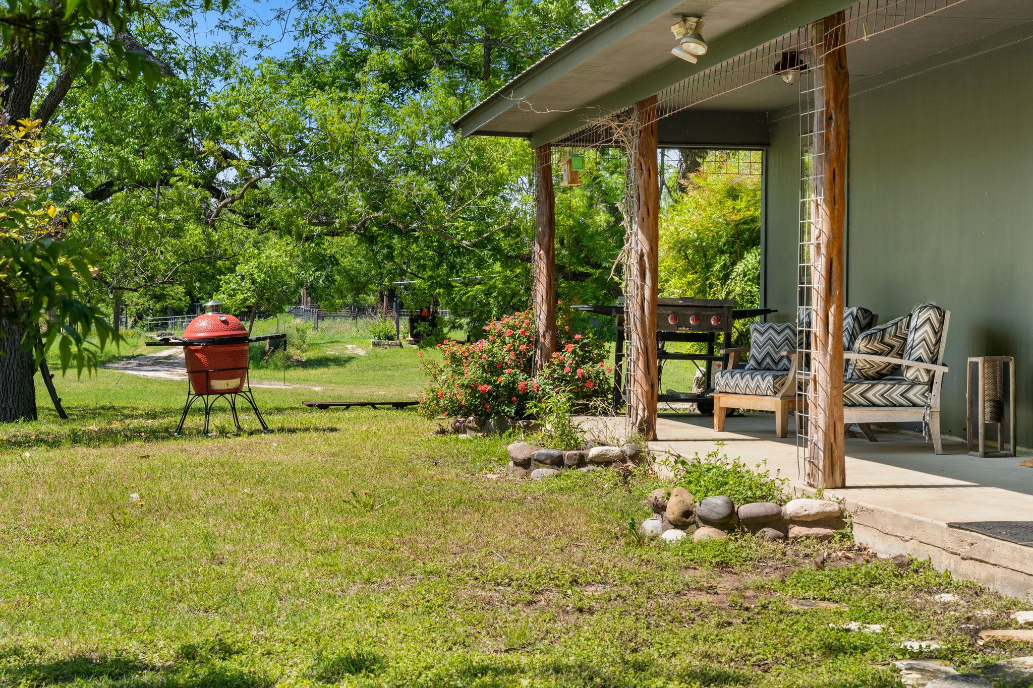 800 Spur 191, Spicewood, TX 78669