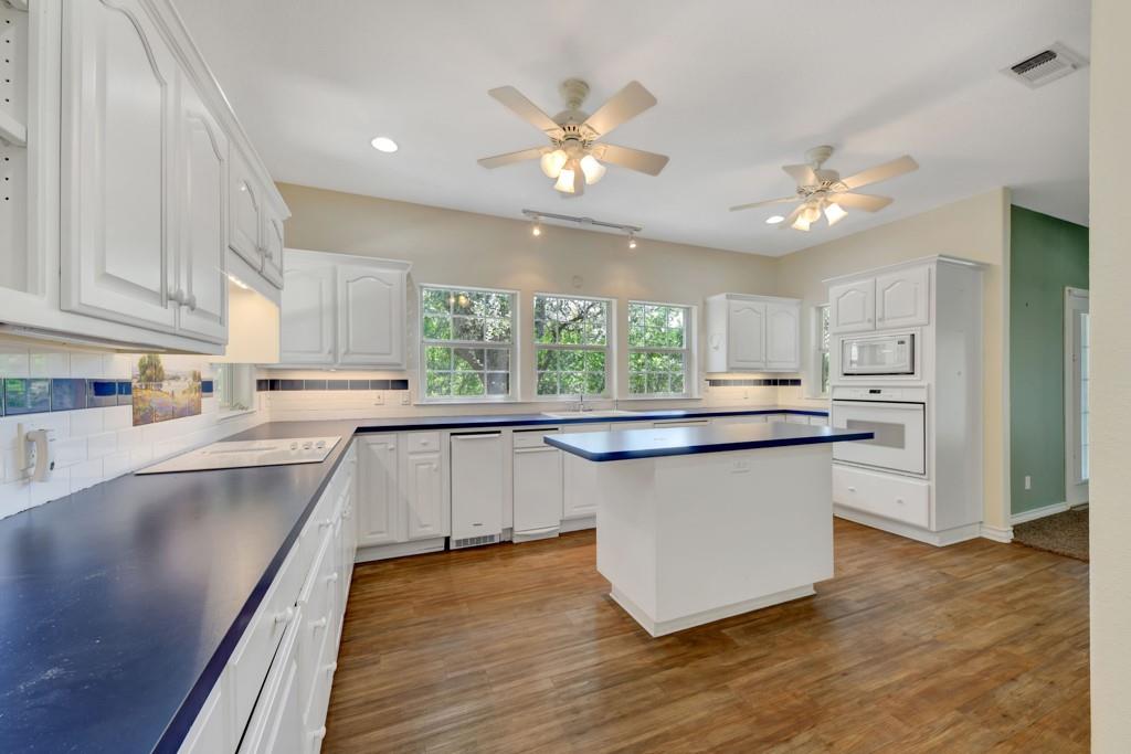 639 Bluff Ridge Ct, New Braunfels, TX 78132