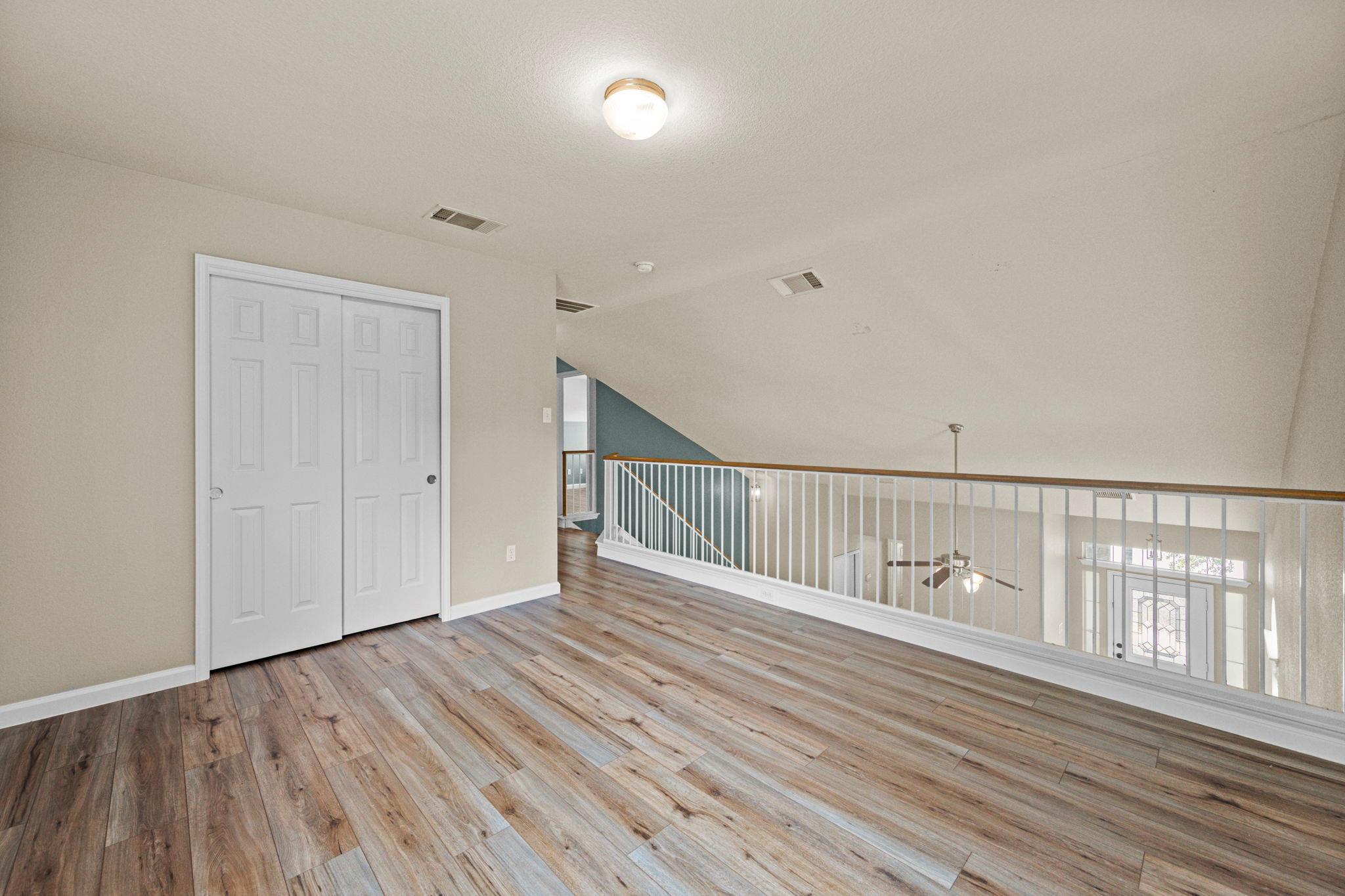 914 Aiken Dr, Leander, TX 78641