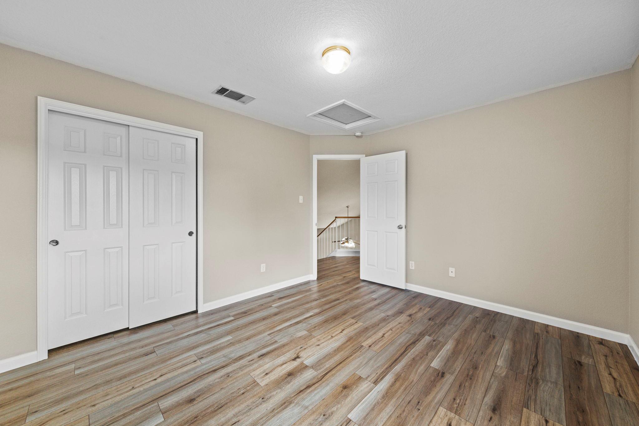 914 Aiken Dr, Leander, TX 78641