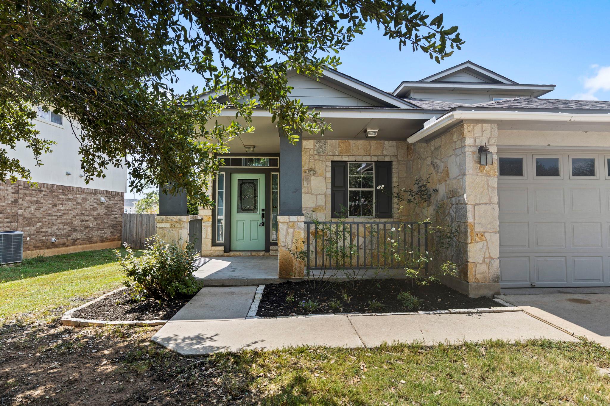 914 Aiken Dr, Leander, TX 78641