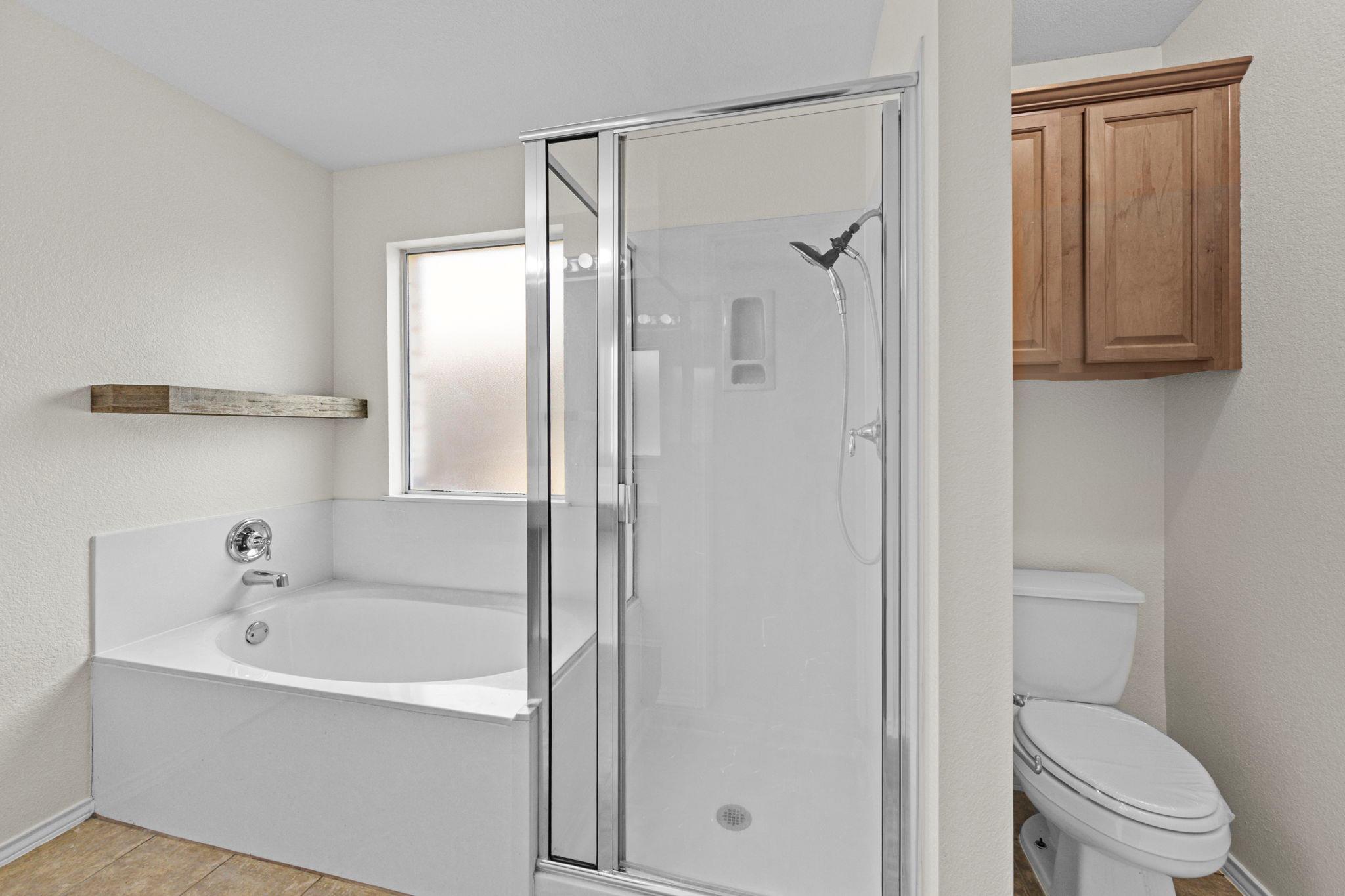 914 Aiken Dr, Leander, TX 78641