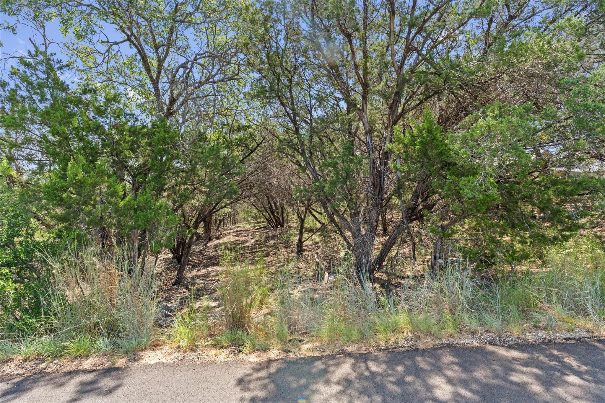 7405 Little Oak Cir, Lago Vista, TX 78645