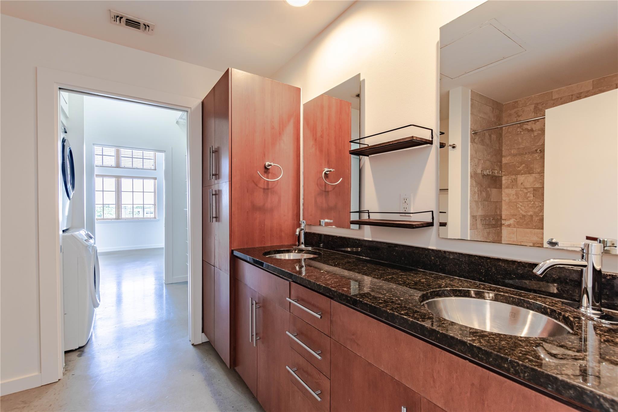 2235 E 6th St # 404, Austin, TX 78702