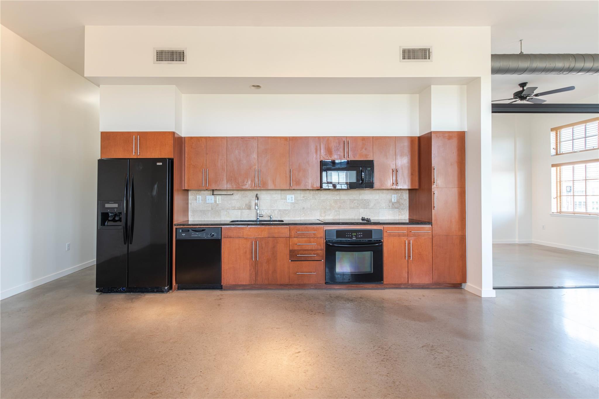 2235 E 6th St # 404, Austin, TX 78702