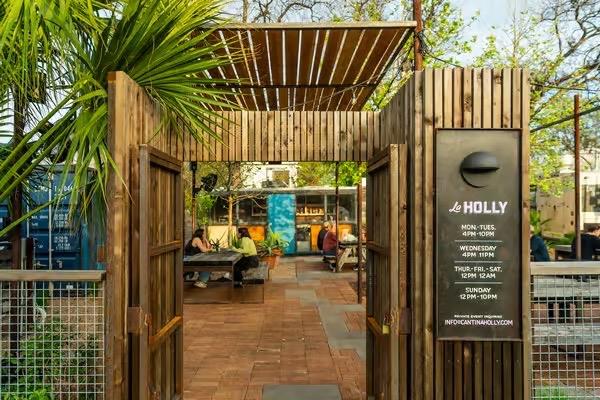 2235 E 6th St # 404, Austin, TX 78702