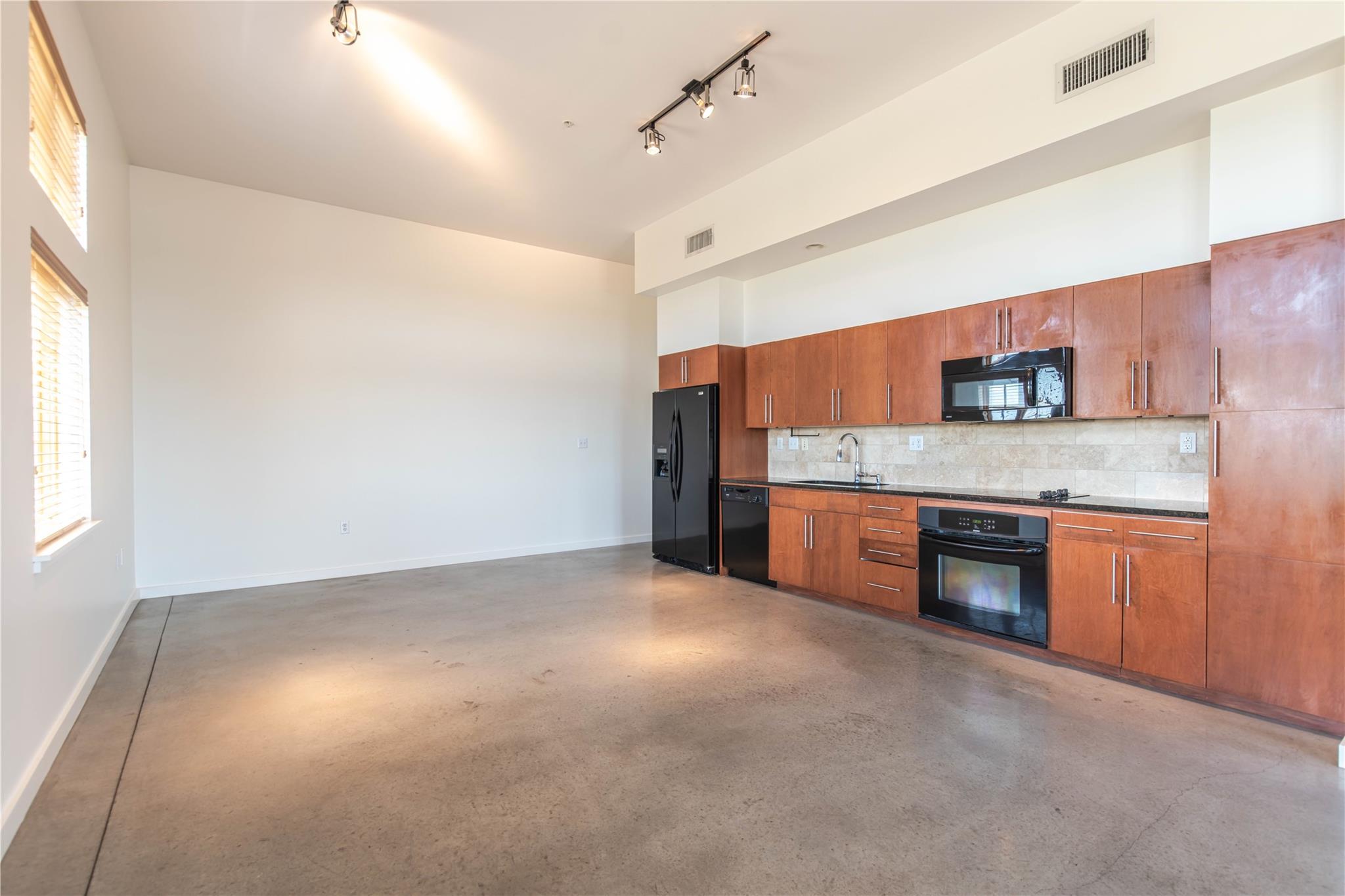 2235 E 6th St # 404, Austin, TX 78702