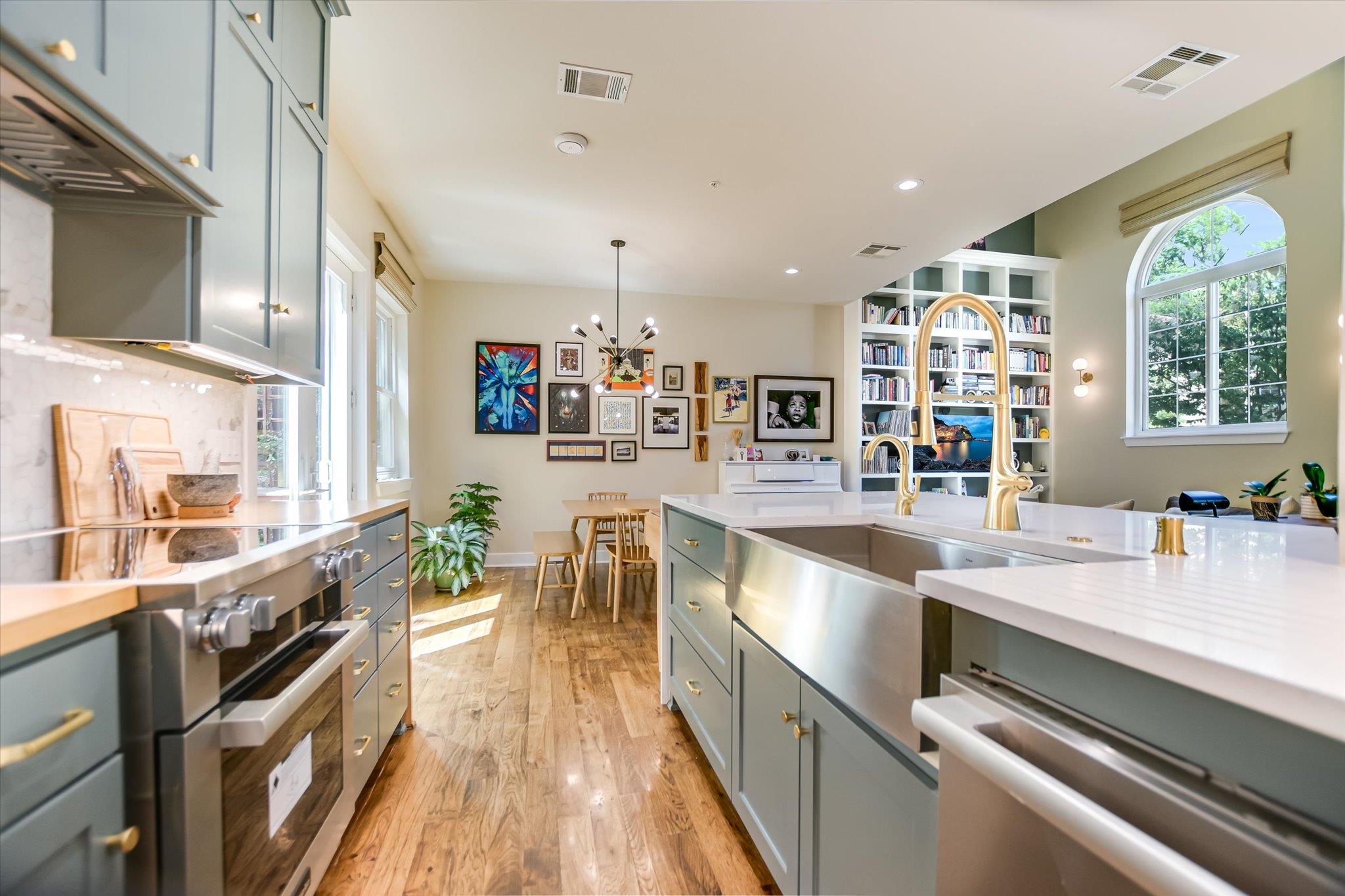 1529 Barton Springs Road Rd # 24, Austin, TX 78704