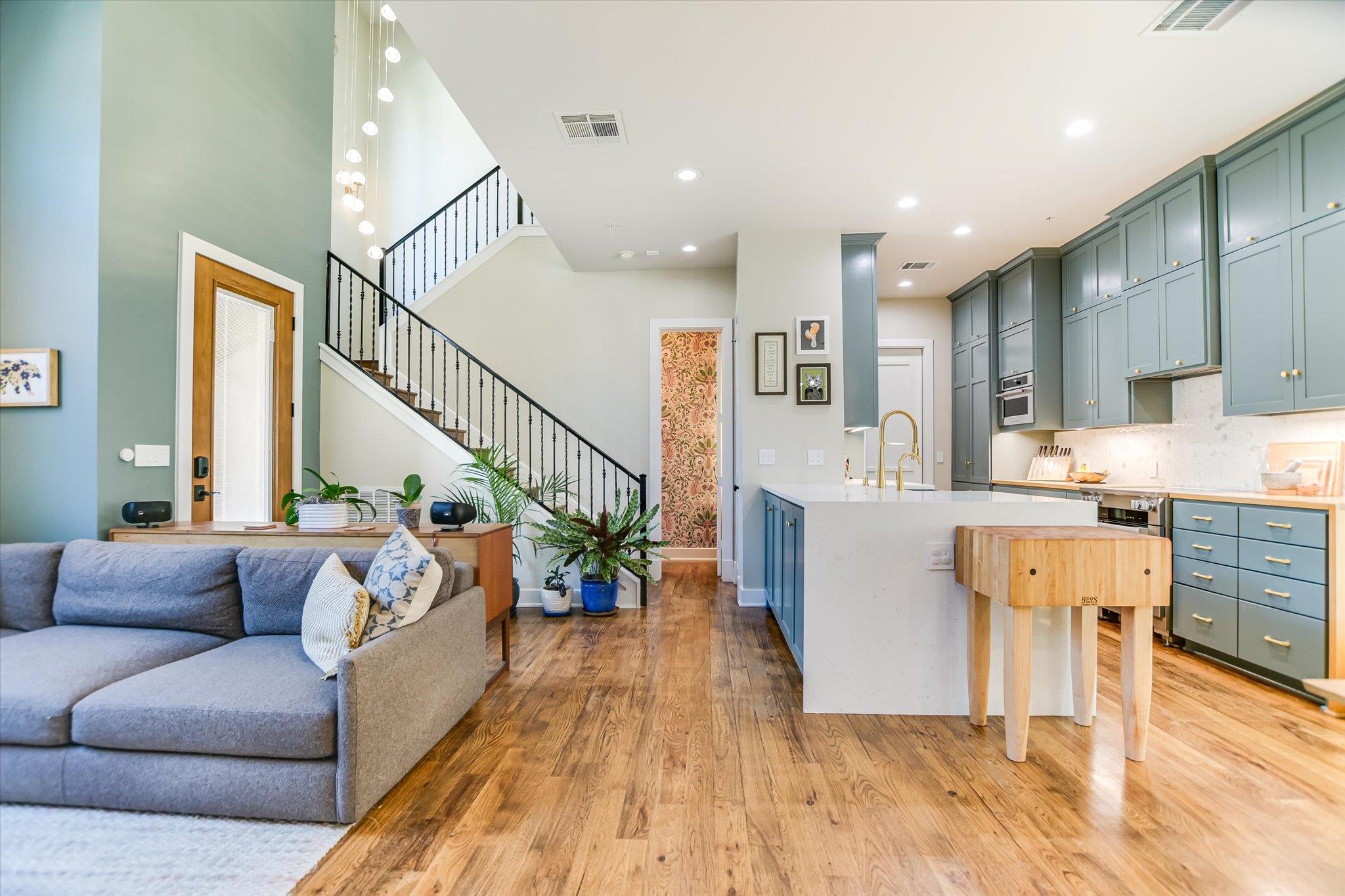 1529 Barton Springs Road Rd # 24, Austin, TX 78704